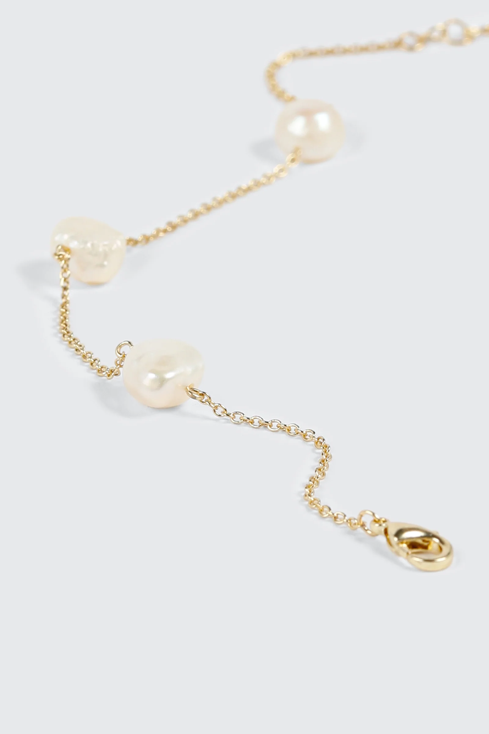 14K Gold Plated Pearl Bracelet - Image 3