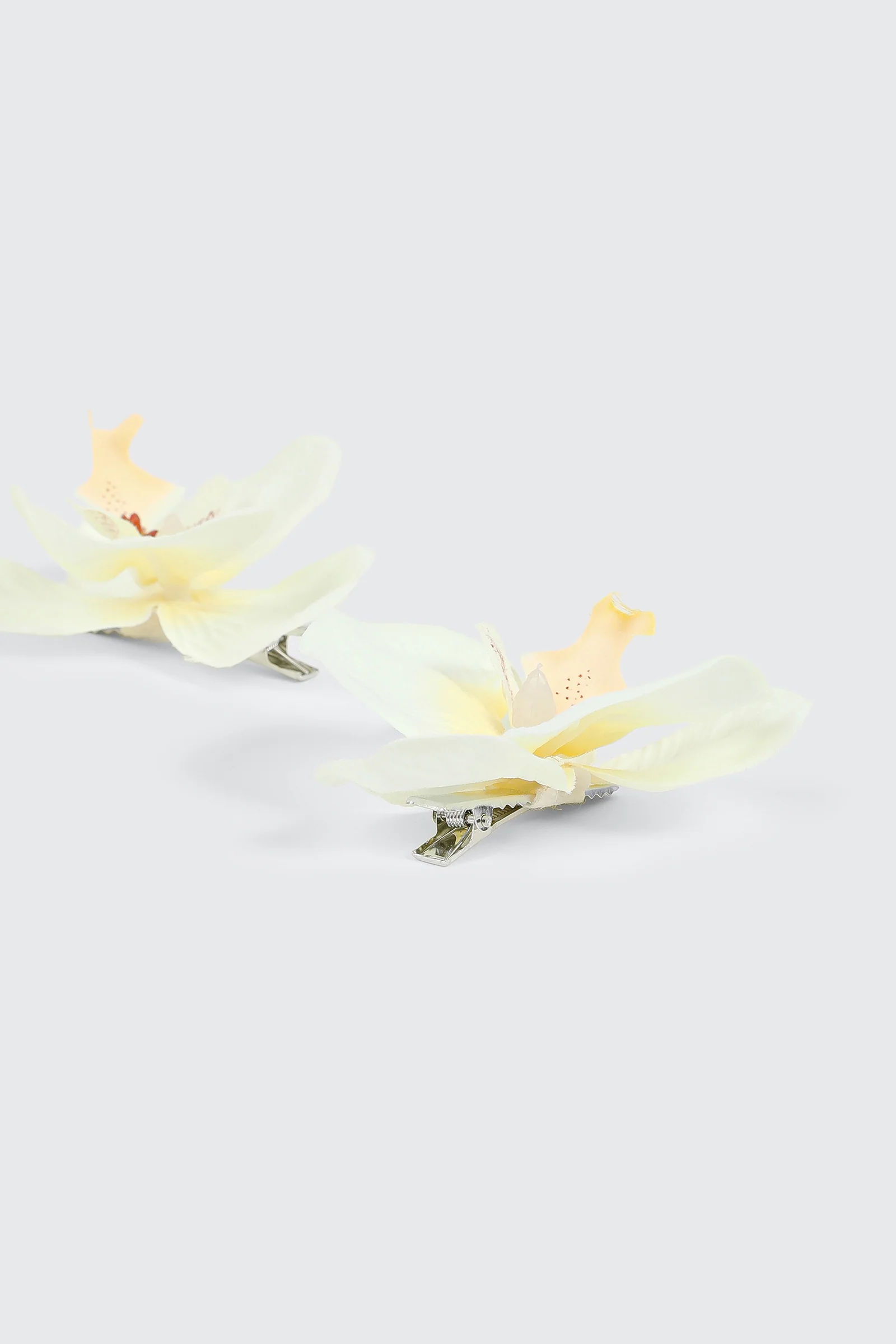 2-Pack Orchid Flower Hair Clips - Image 2