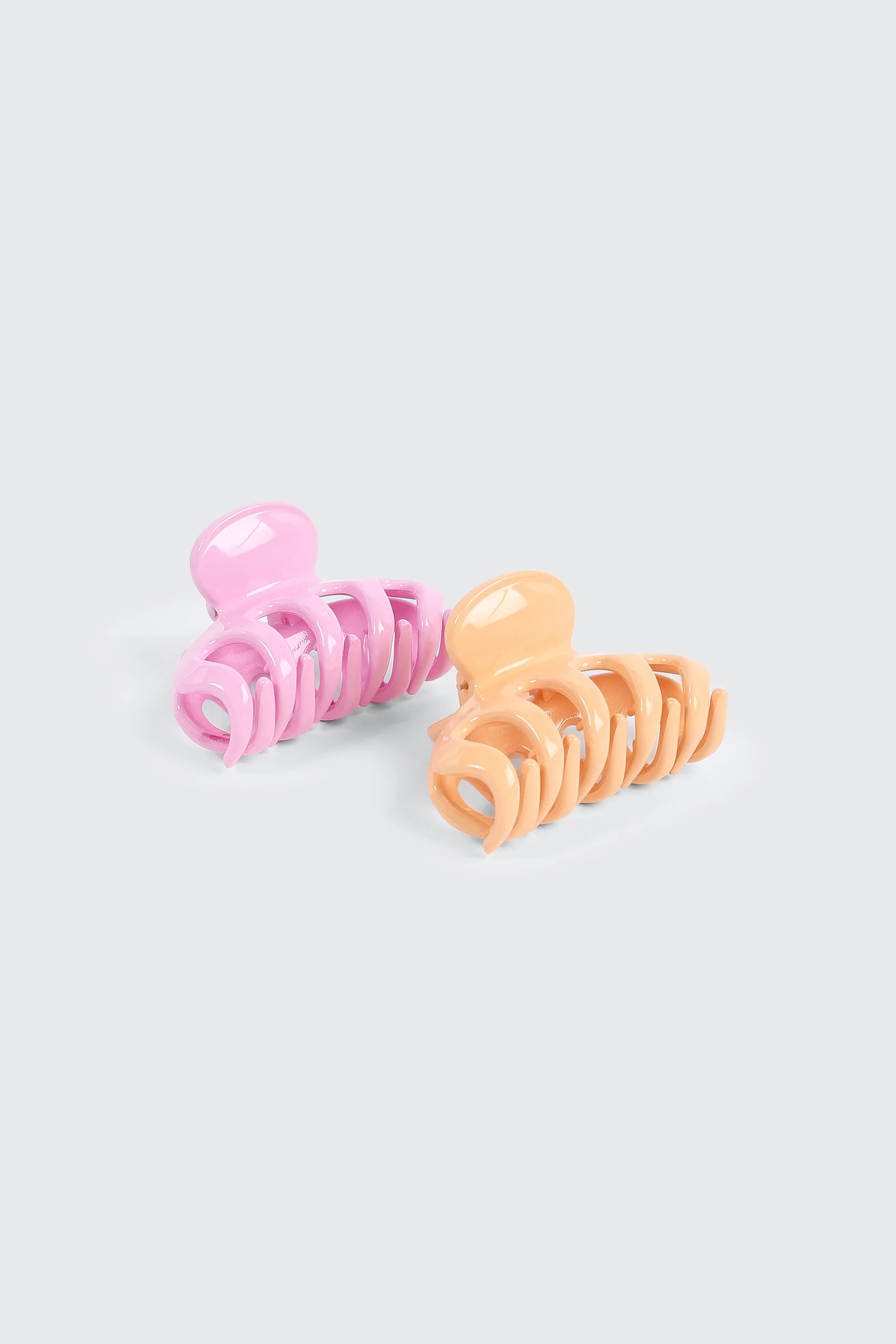 2-Pack Wavy Hair Claws - Image 2