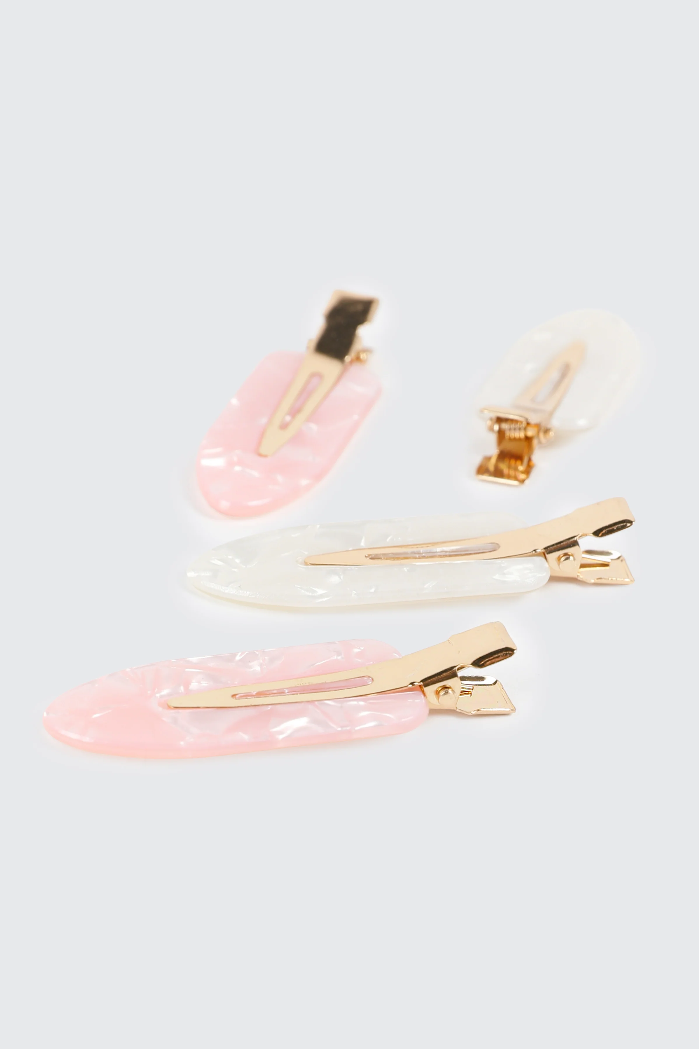 4 Pack Creaseless Hair Clips - Image 2