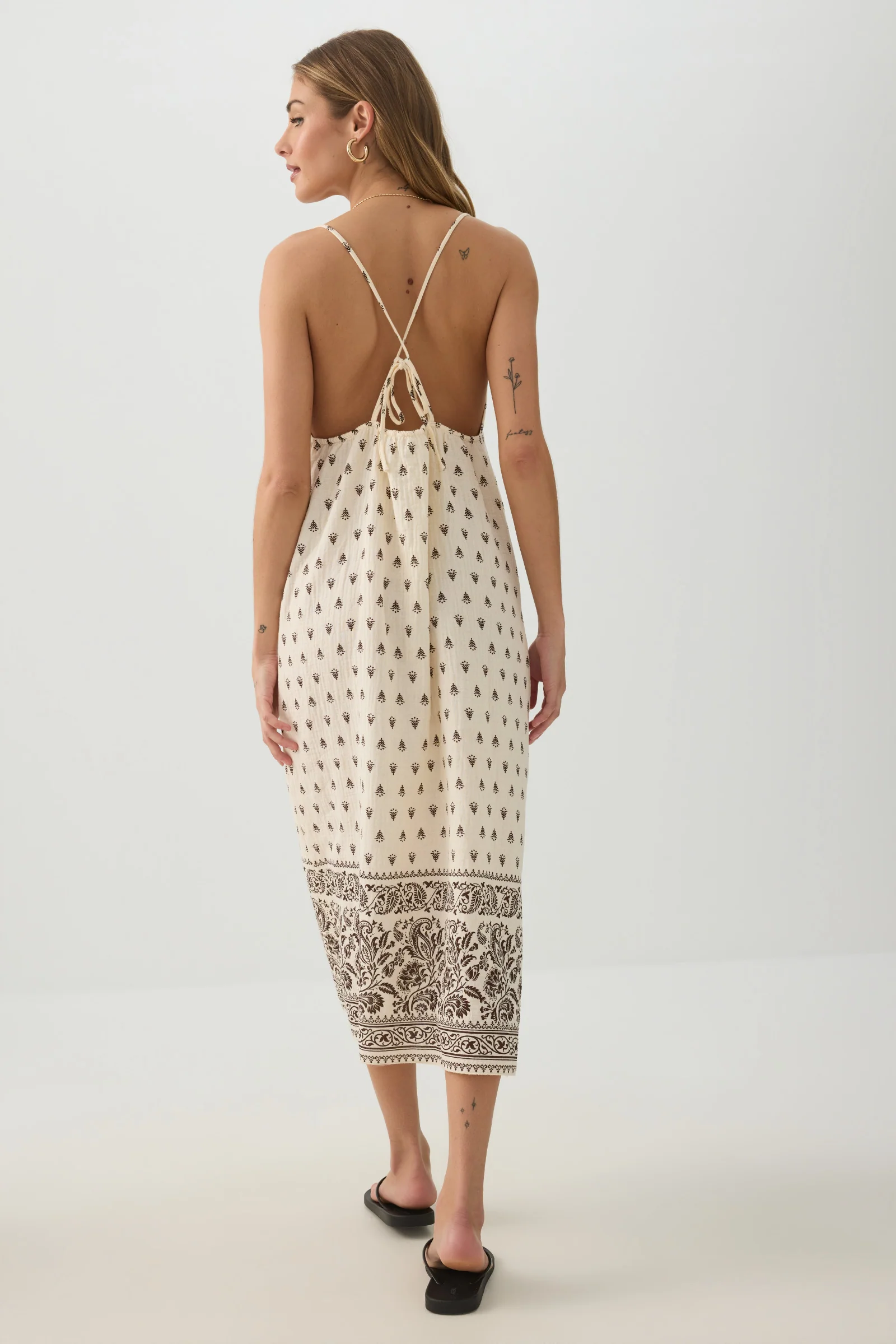Airy V Neck Midi Dress - Image 4