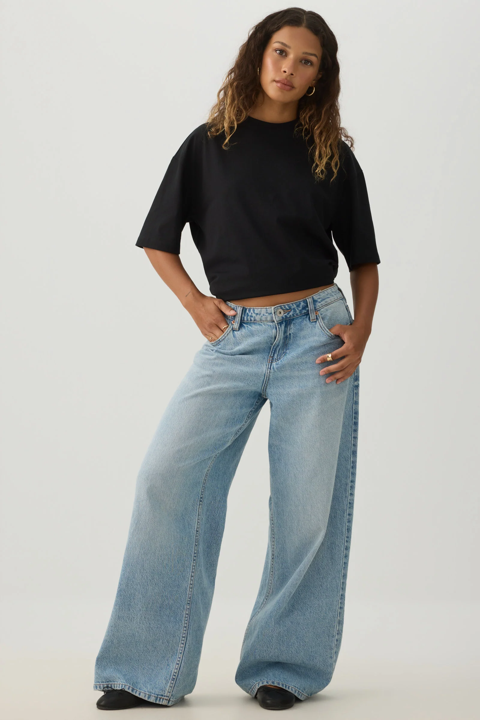 Basicore™ Oversized T-Shirt - Image 2