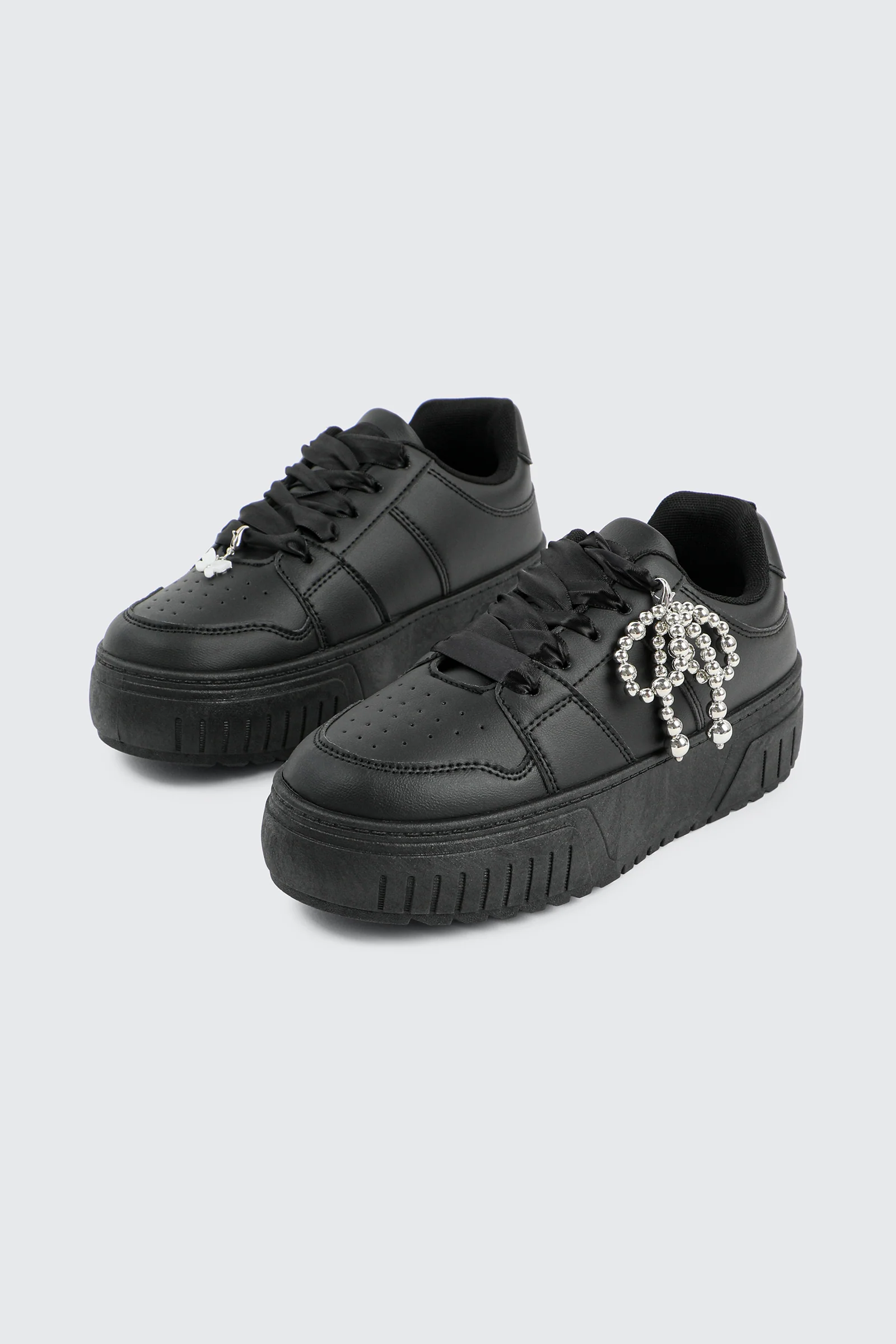 Basketball Sneakers with Removable Charms - Image 2
