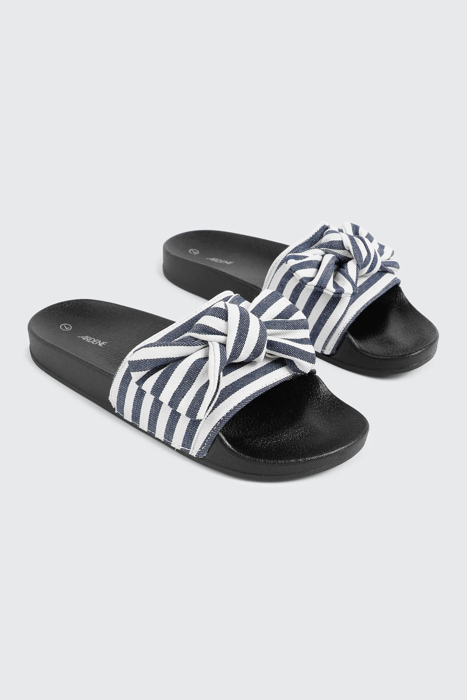 Bow Pool Slides - Image 2