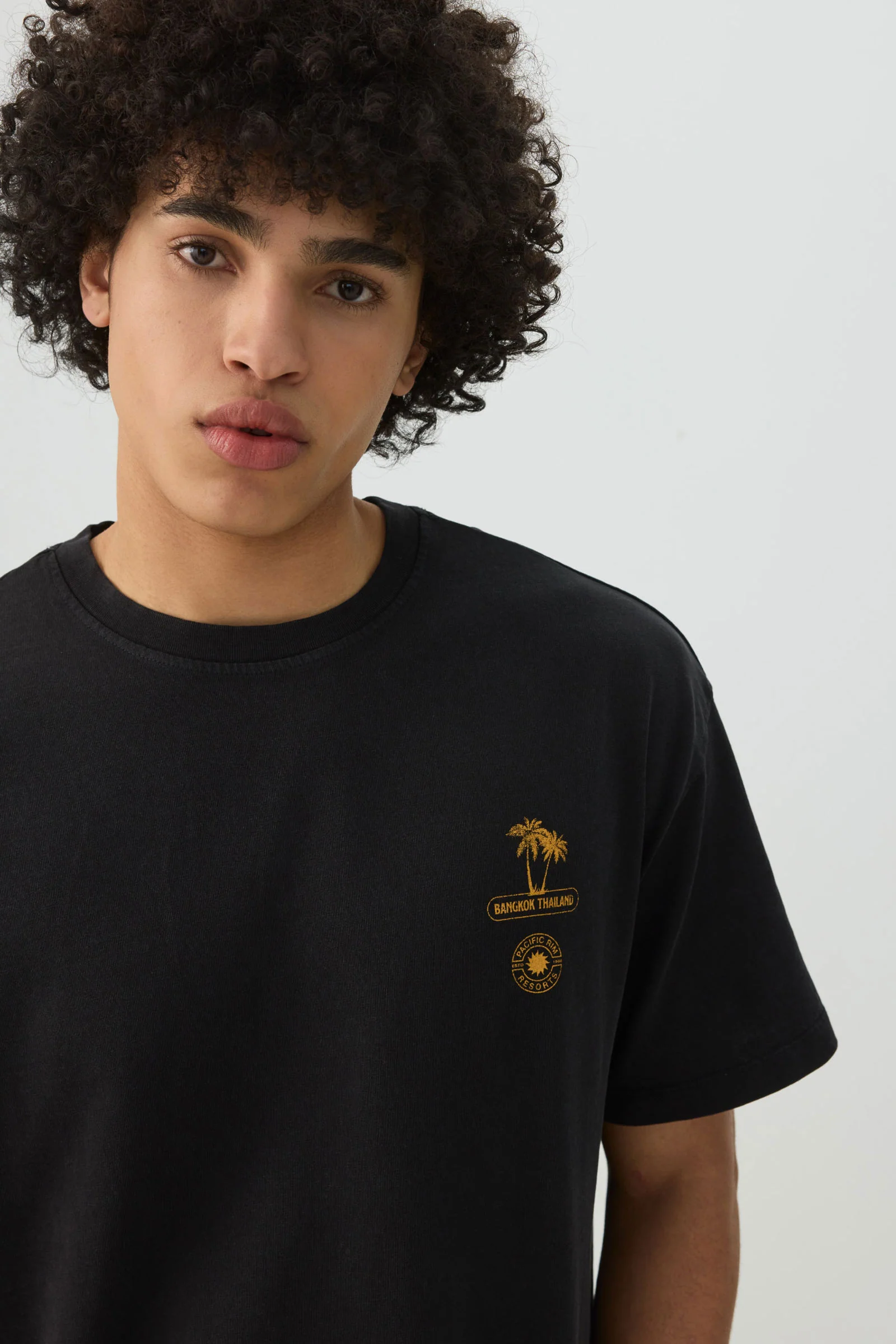 Boxy Graphic Crew Neck T-Shirt - Image 3