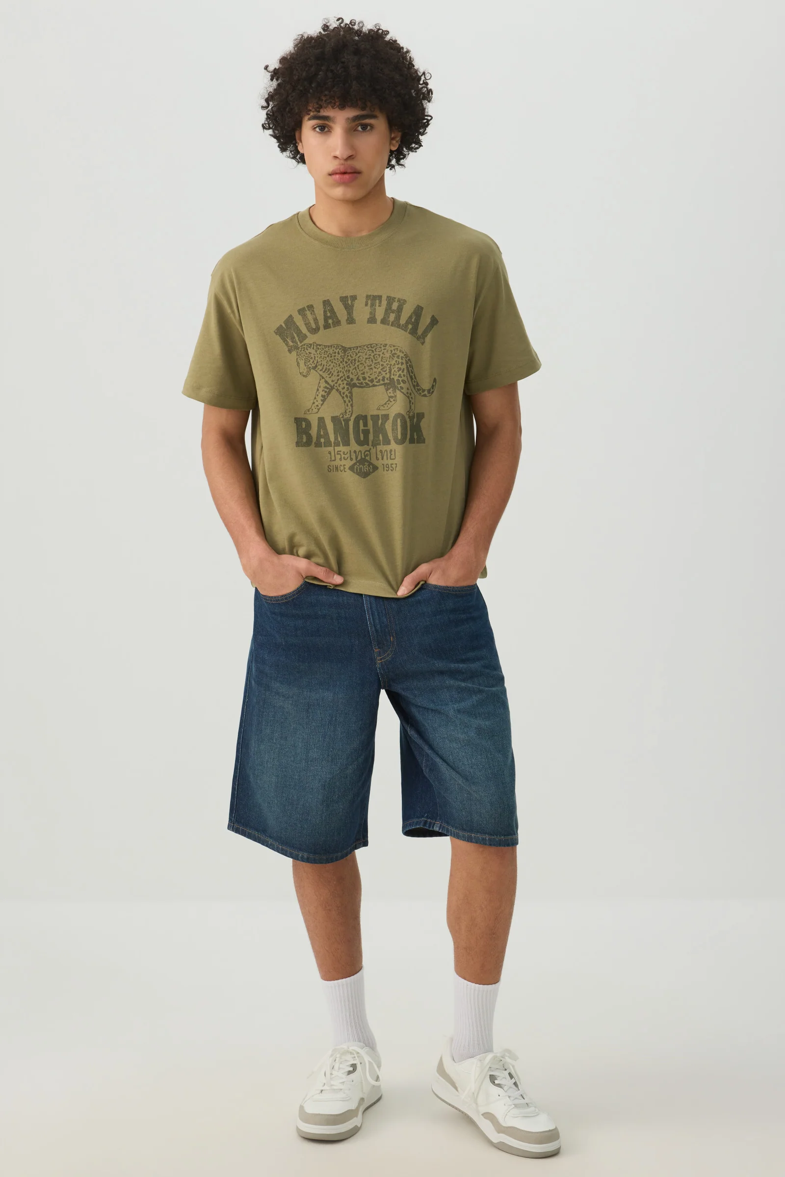 Boxy Graphic Crew Neck T-Shirt - Image 2