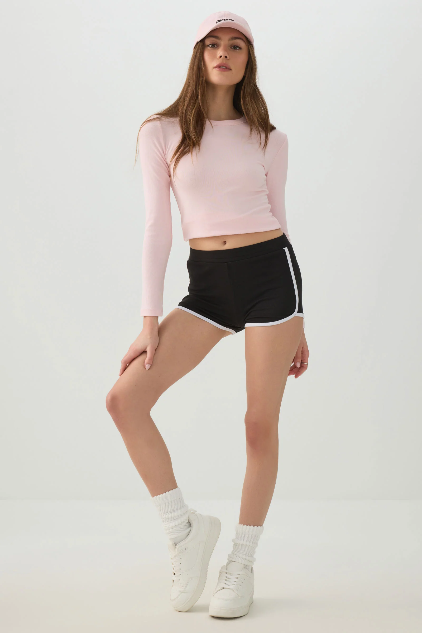 Brushed Knit Contrast Trim Shorts