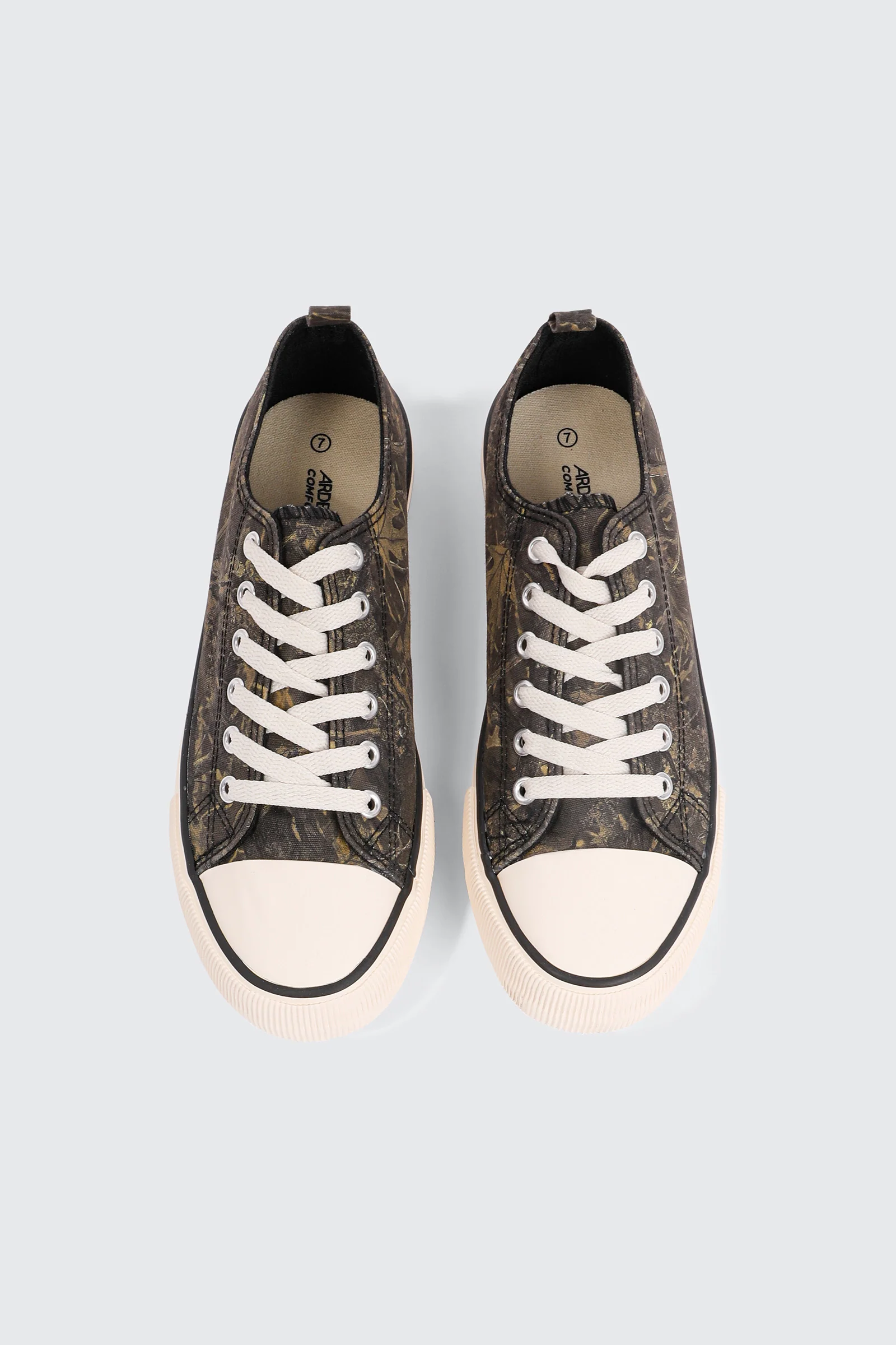 Camouflage Low Top Canvas Sneakers - Image 4