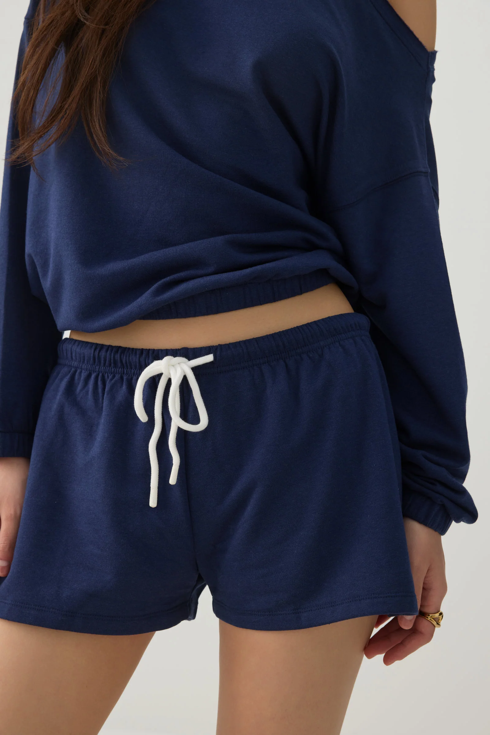 Contrast Drawcord Knit Shorts - Image 3