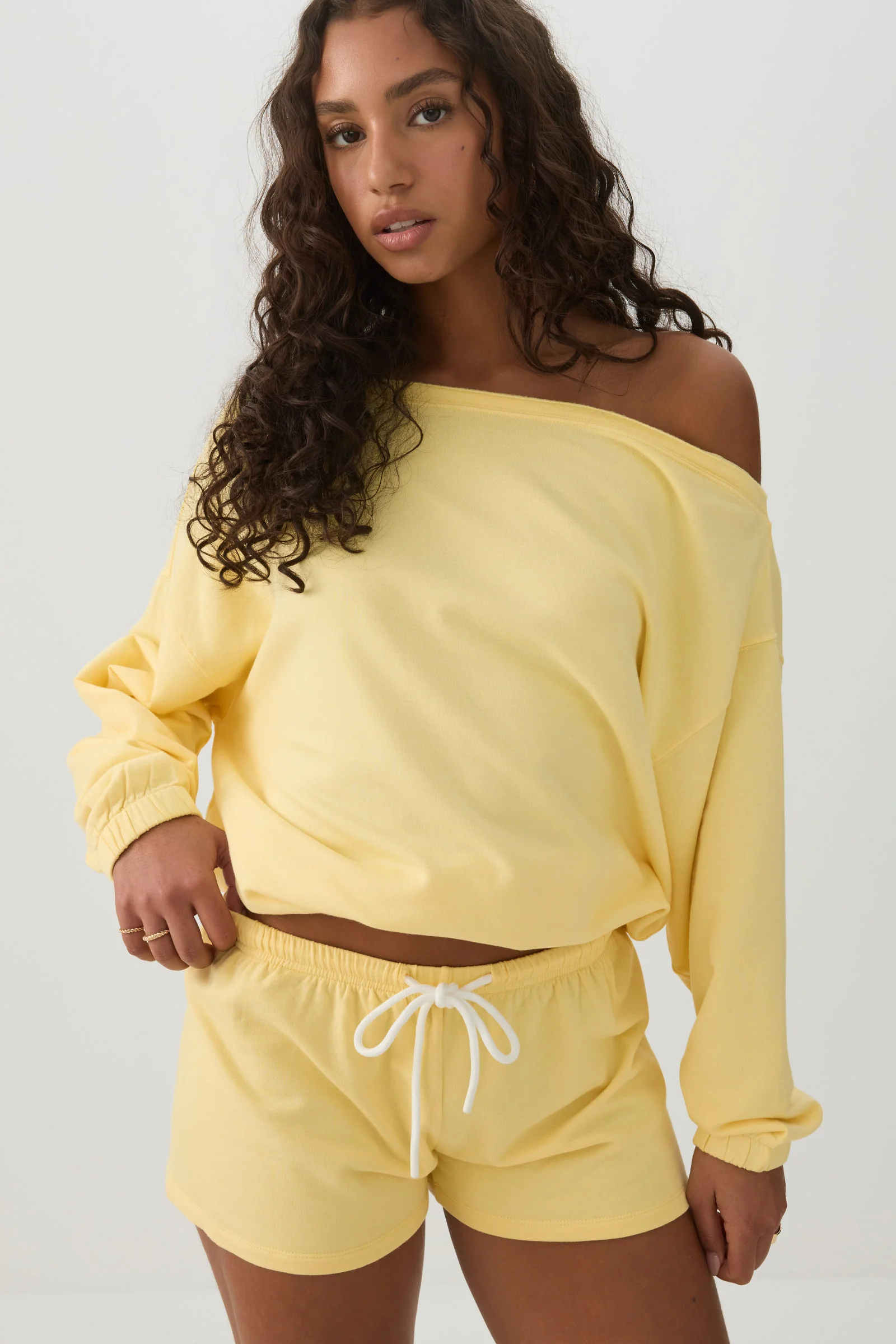 Contrast Drawcord Knit Shorts - Image 2