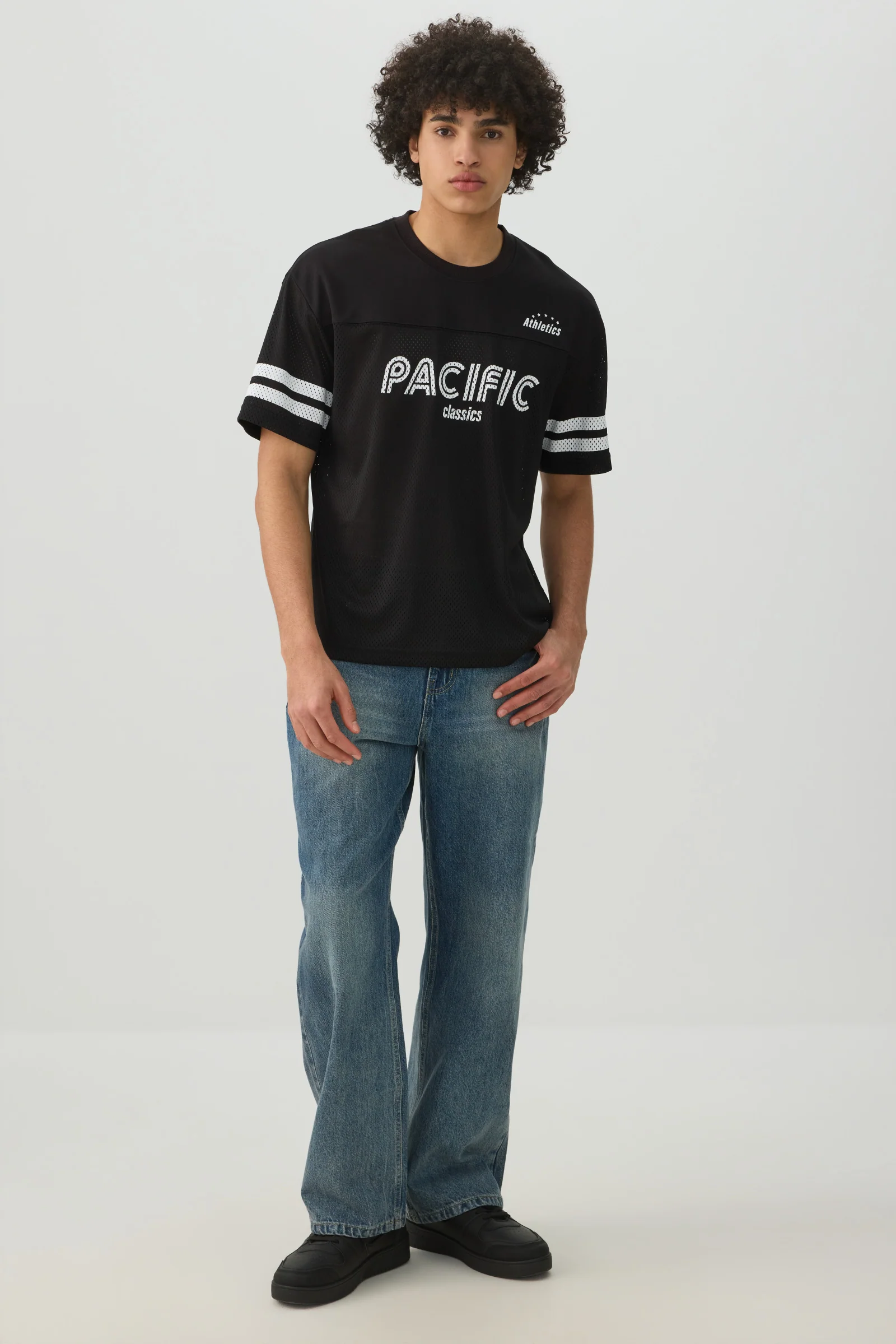 Crew Neck Mesh Sport Top - Image 3