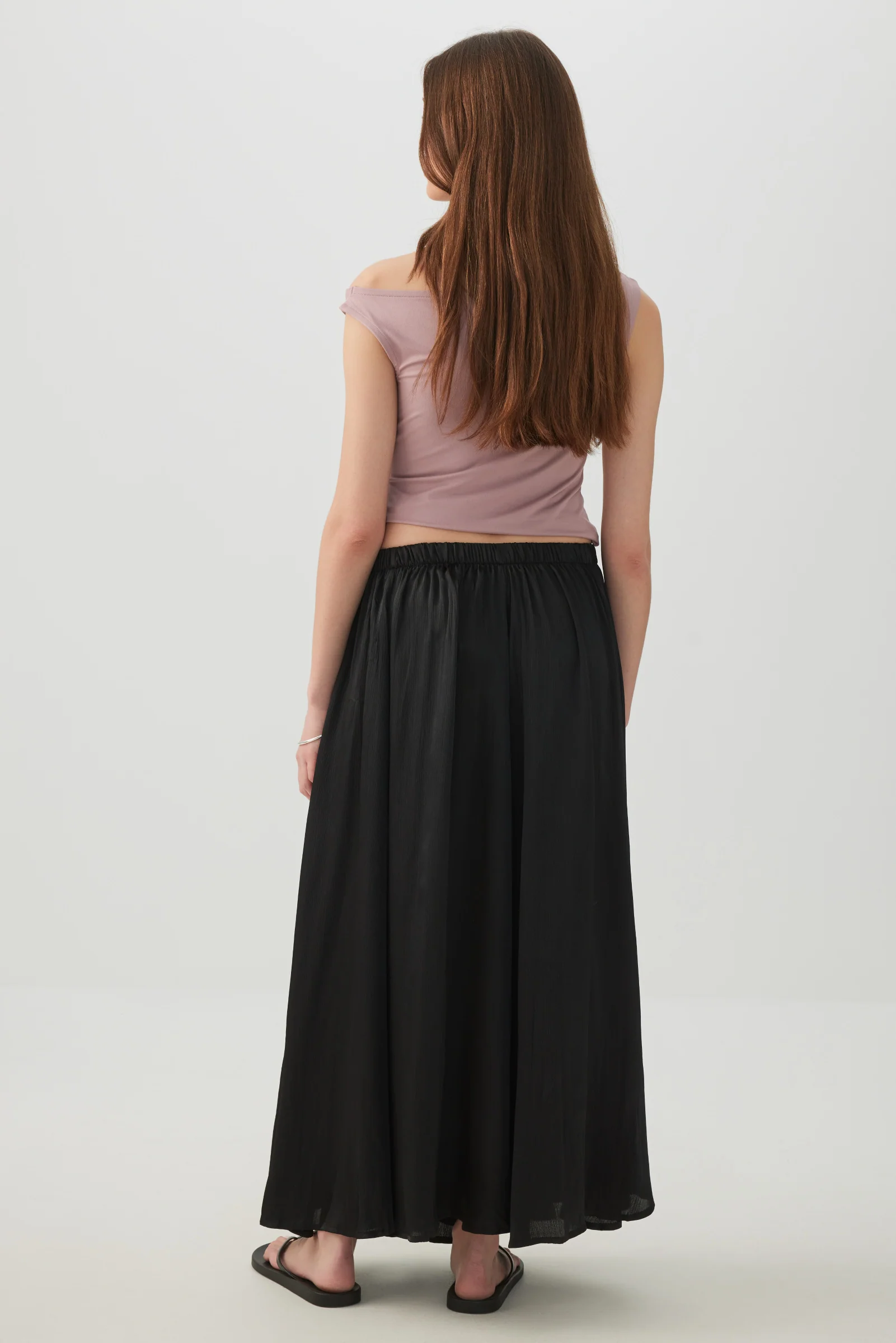 Crinkled Satin Maxi Pleated Skirt - Image 4