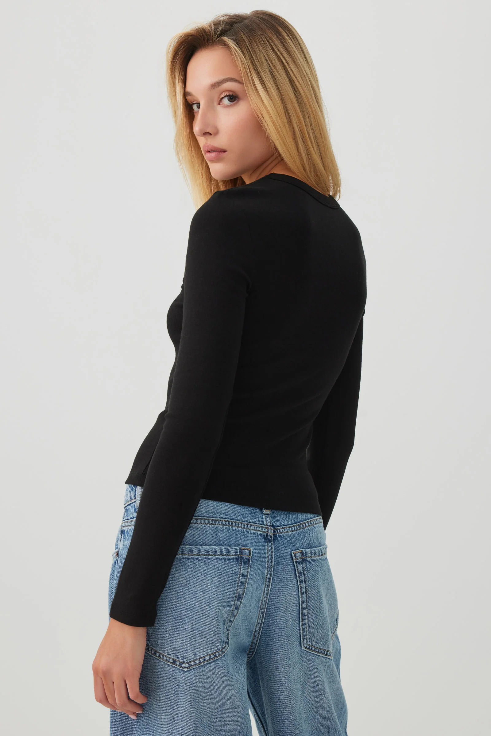 Cropped Rib Crew Top - Image 4