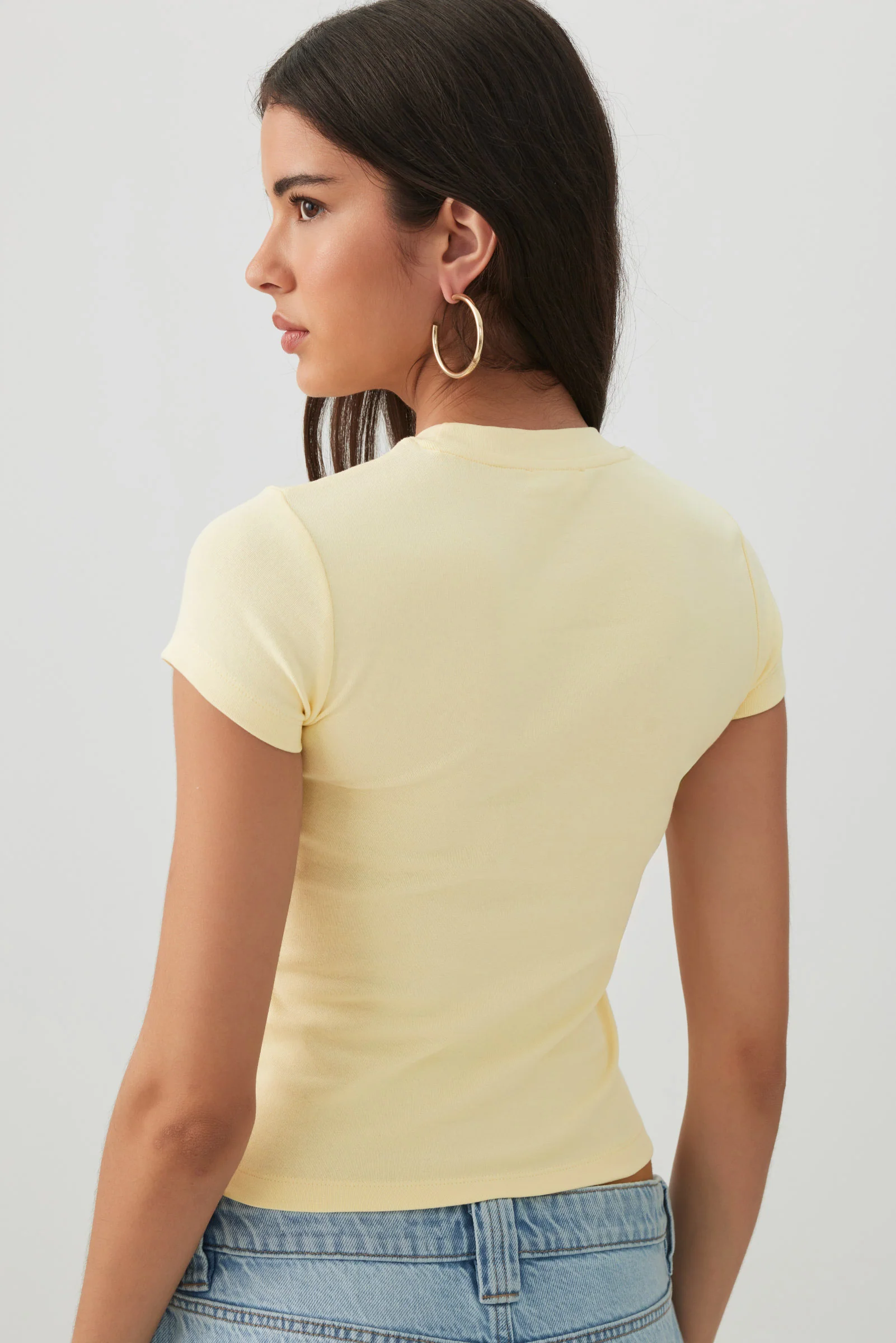 Cropped Ribbed Crew Neck T-Shirt - Image 4