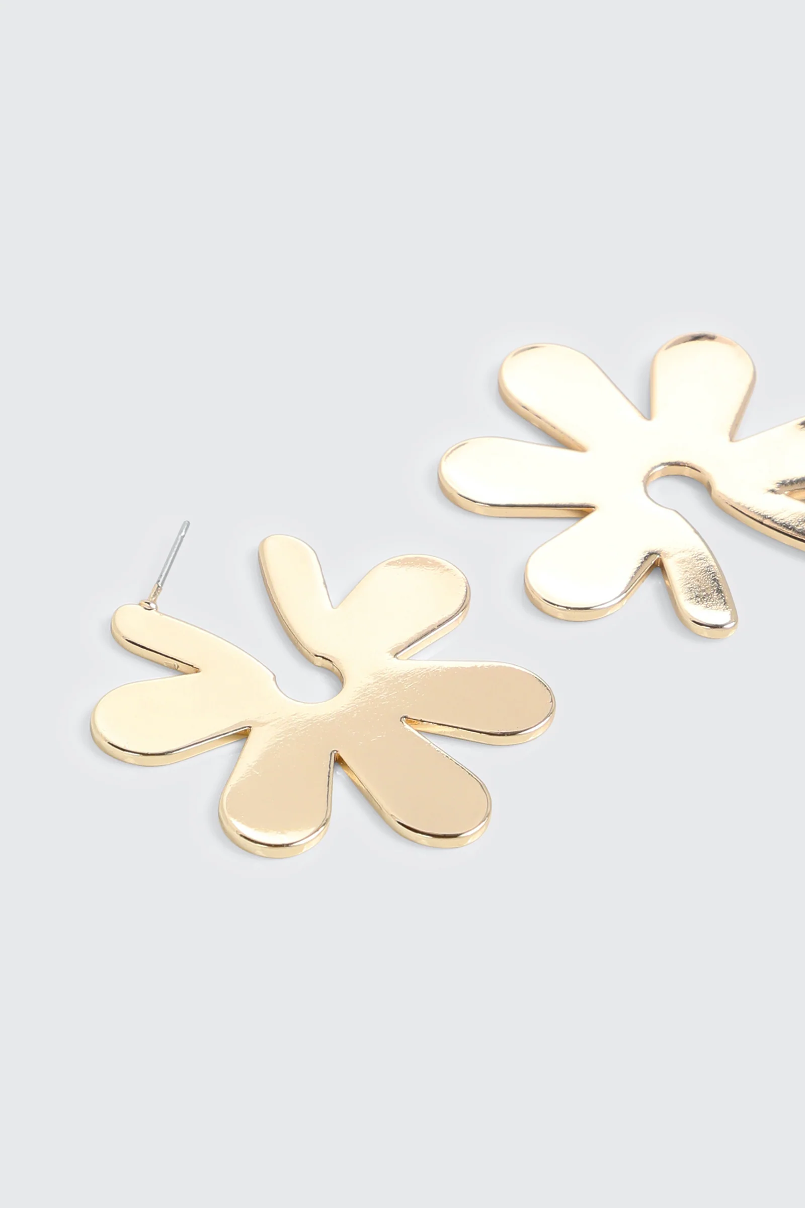 Daisy Flower Earrings - Image 3