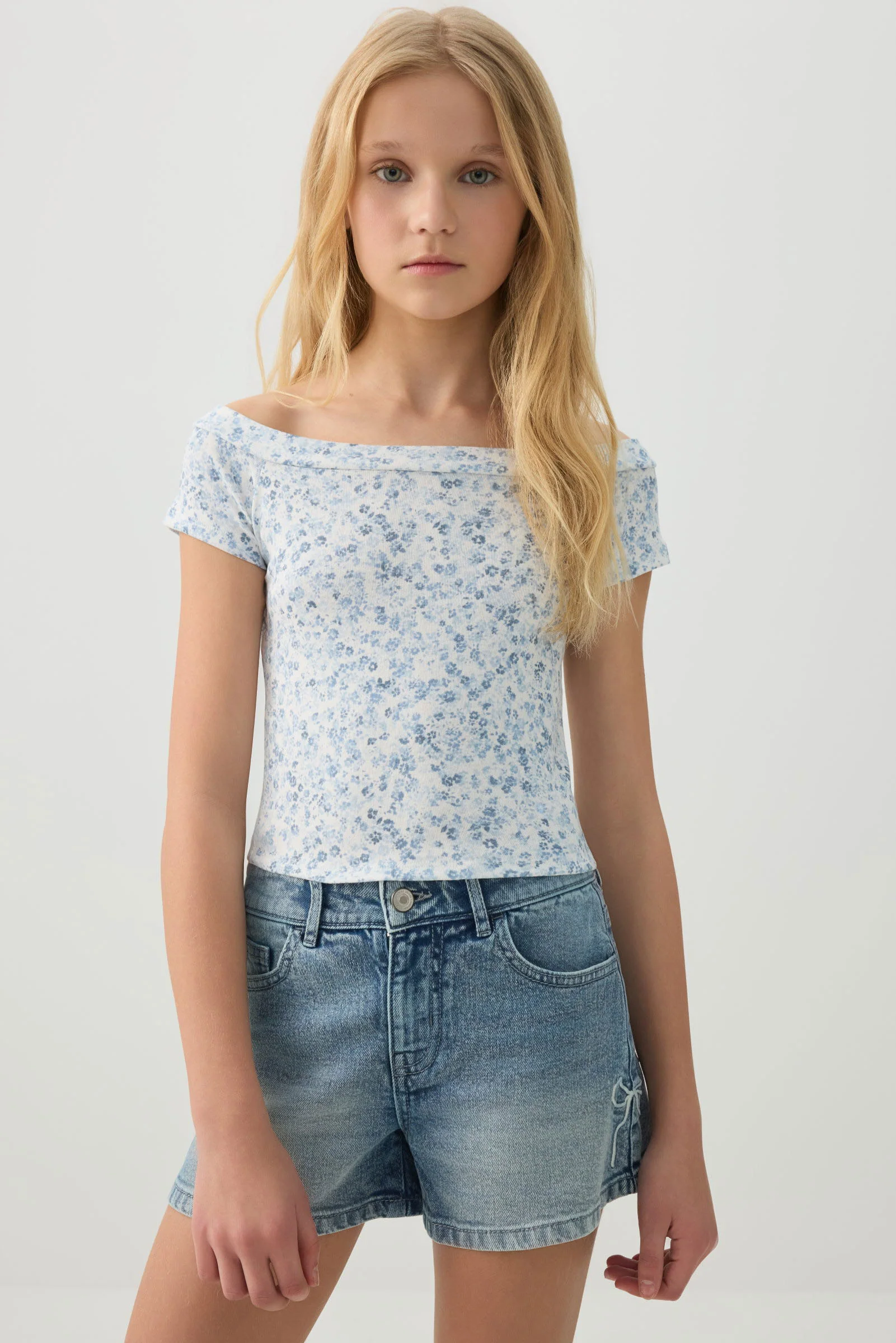 Denim Shorts with Bow Details - Image 3