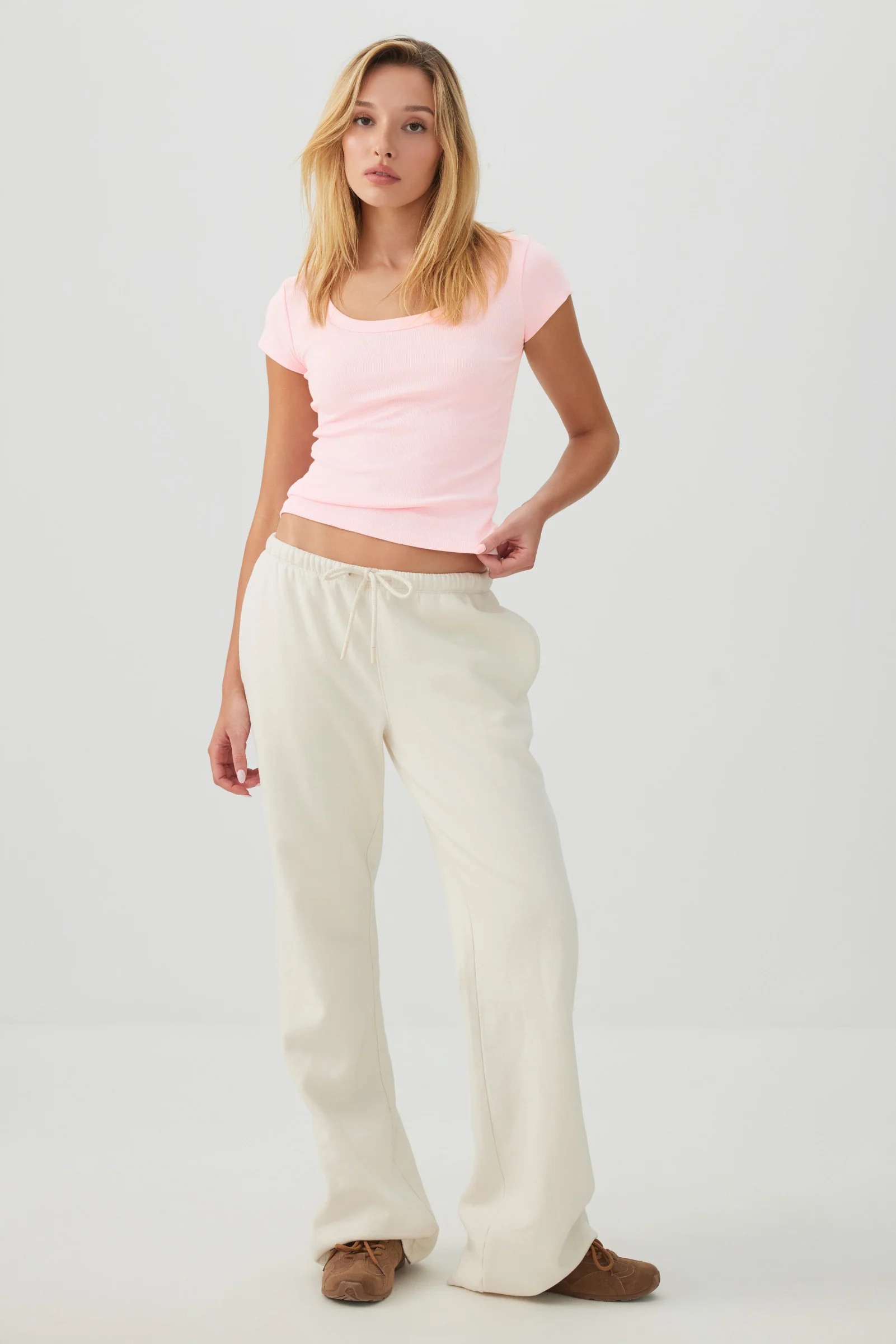Fine Rib Scoop Neck Crop T-Shirt - Image 2