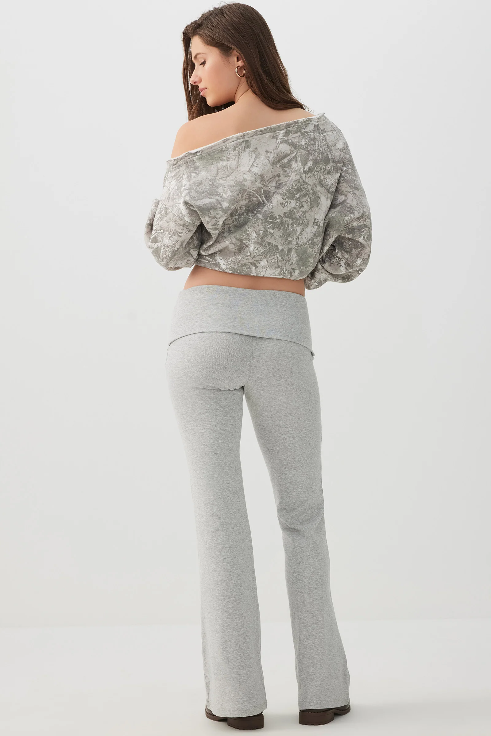 Foldover Flare Leg Leggings - Image 4
