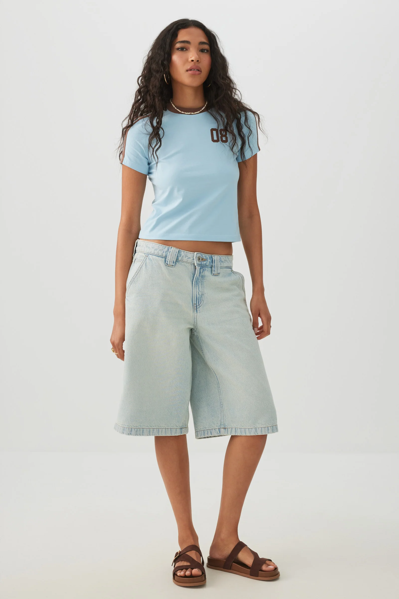 Graphic Crop T-Shirt - Image 2