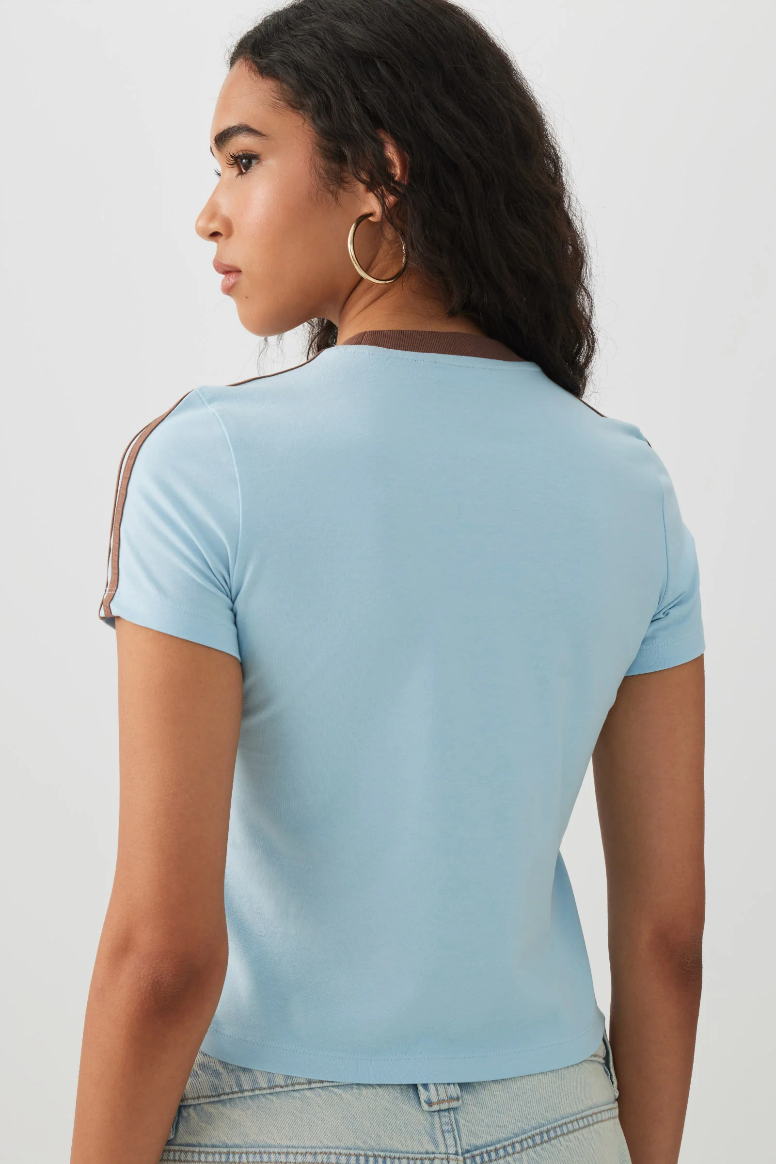 Graphic Crop T-Shirt - Image 4