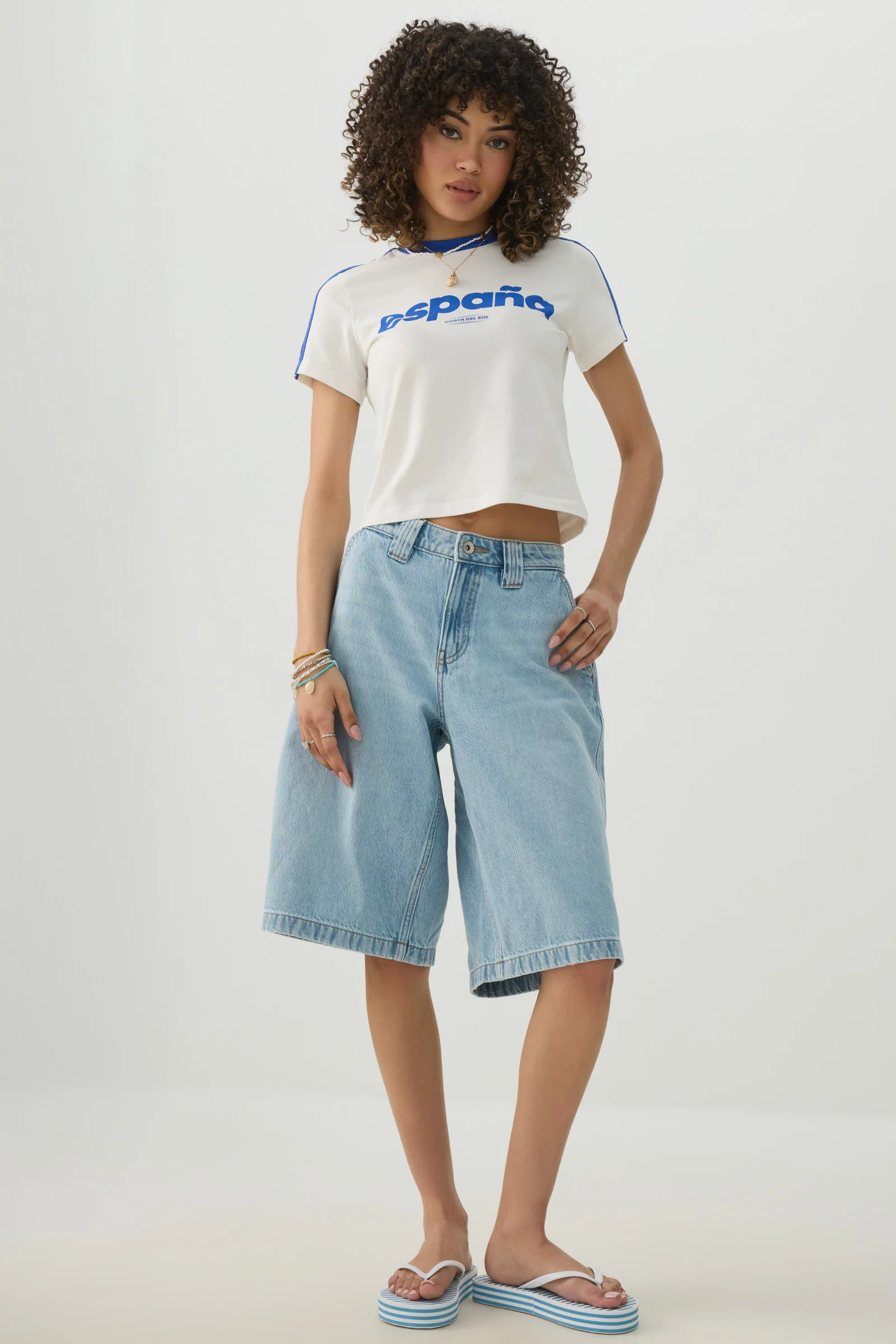 Graphic Crop T-Shirt - Image 3