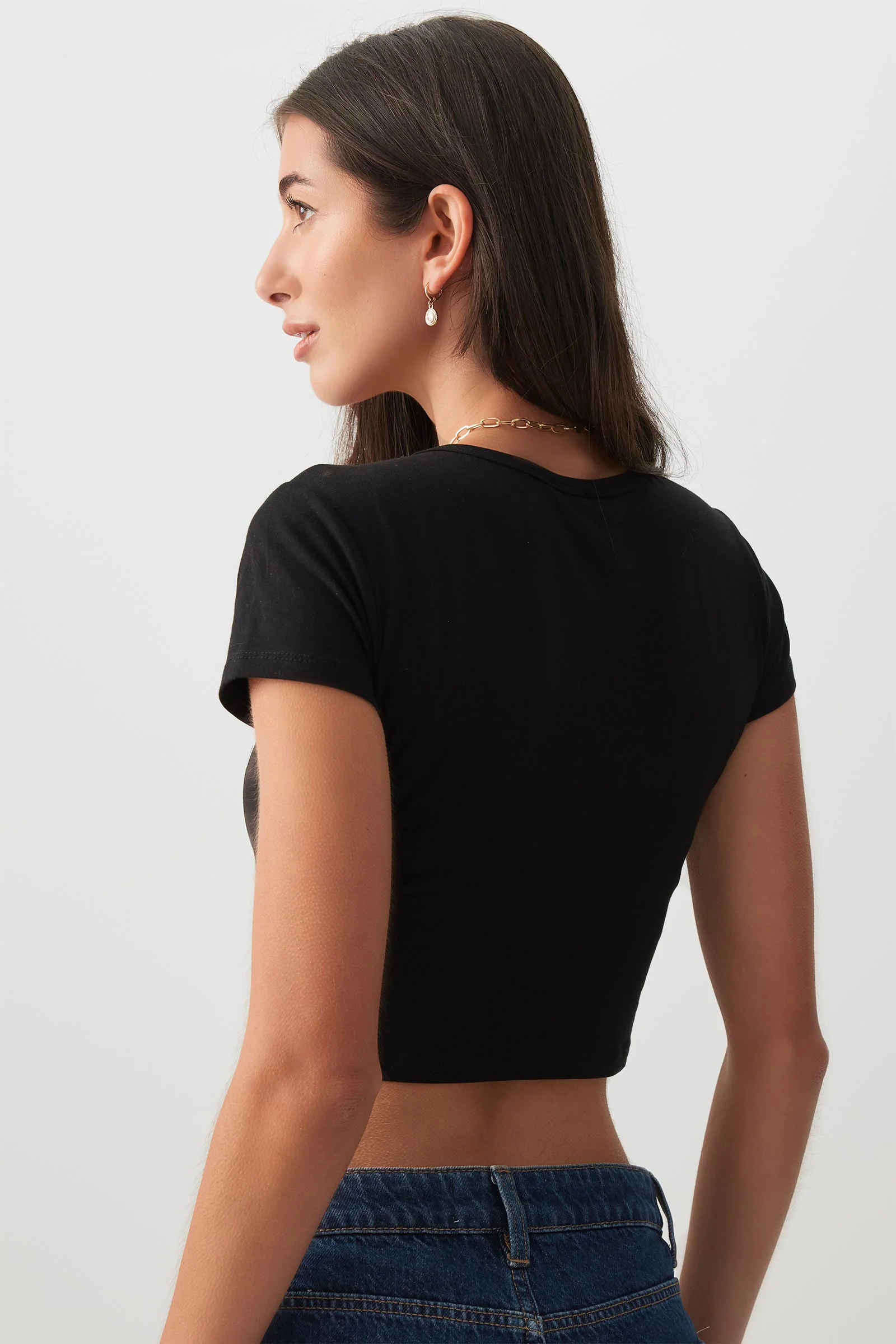 Graphic Ultra Crop T-Shirt - Image 4