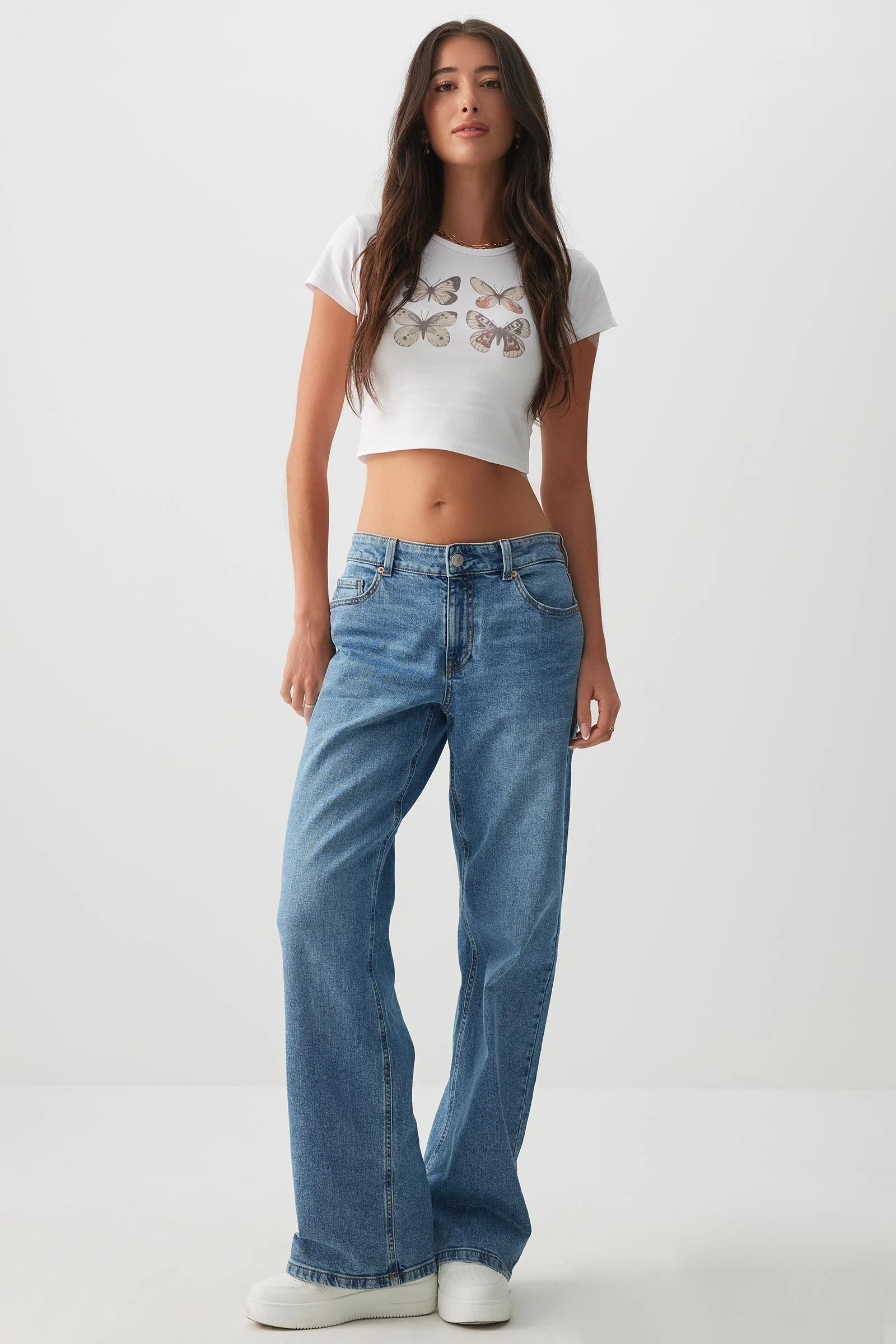 Graphic Ultra Crop T-Shirt - Image 3
