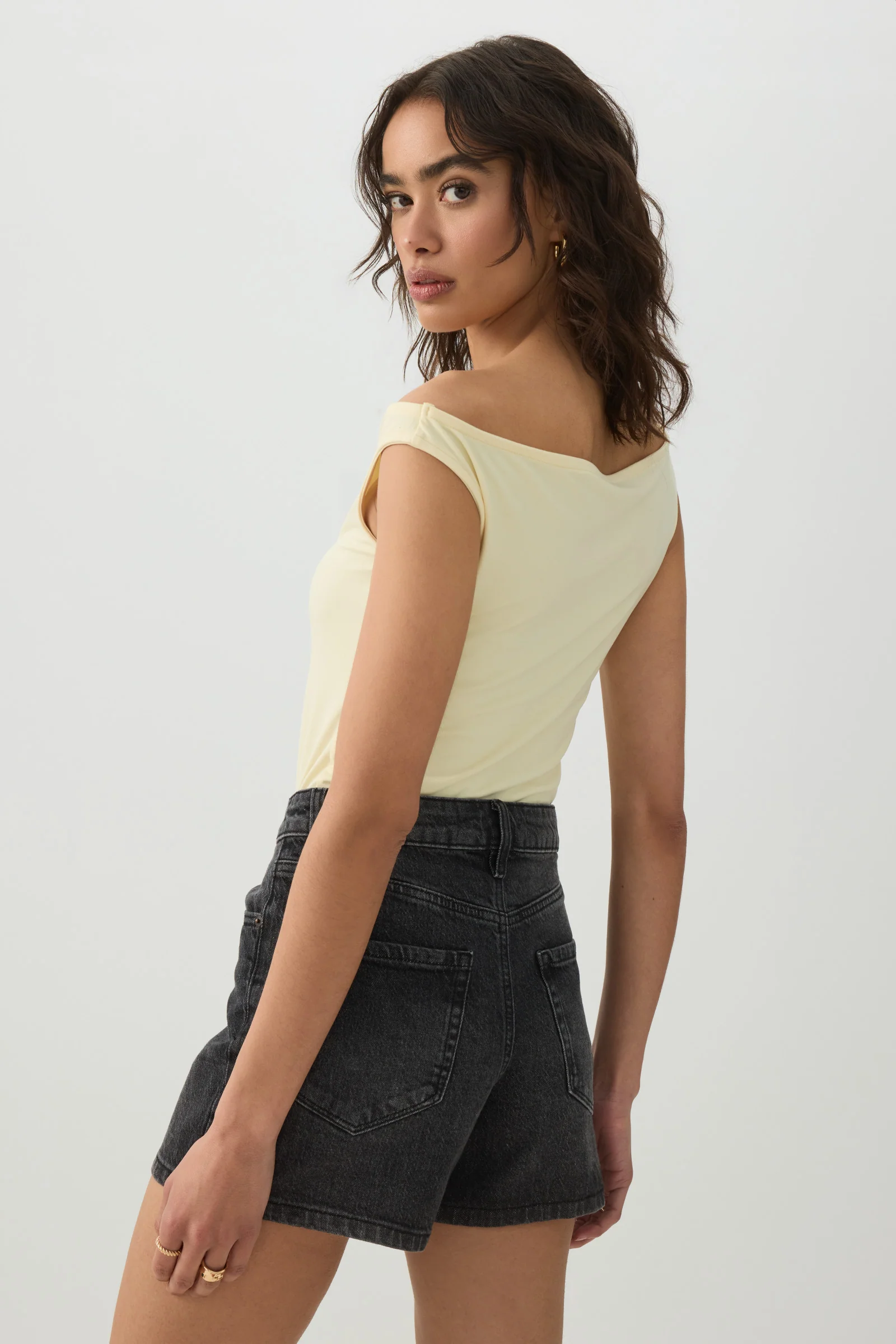 High Rise Denim Midi Shorts - Image 4