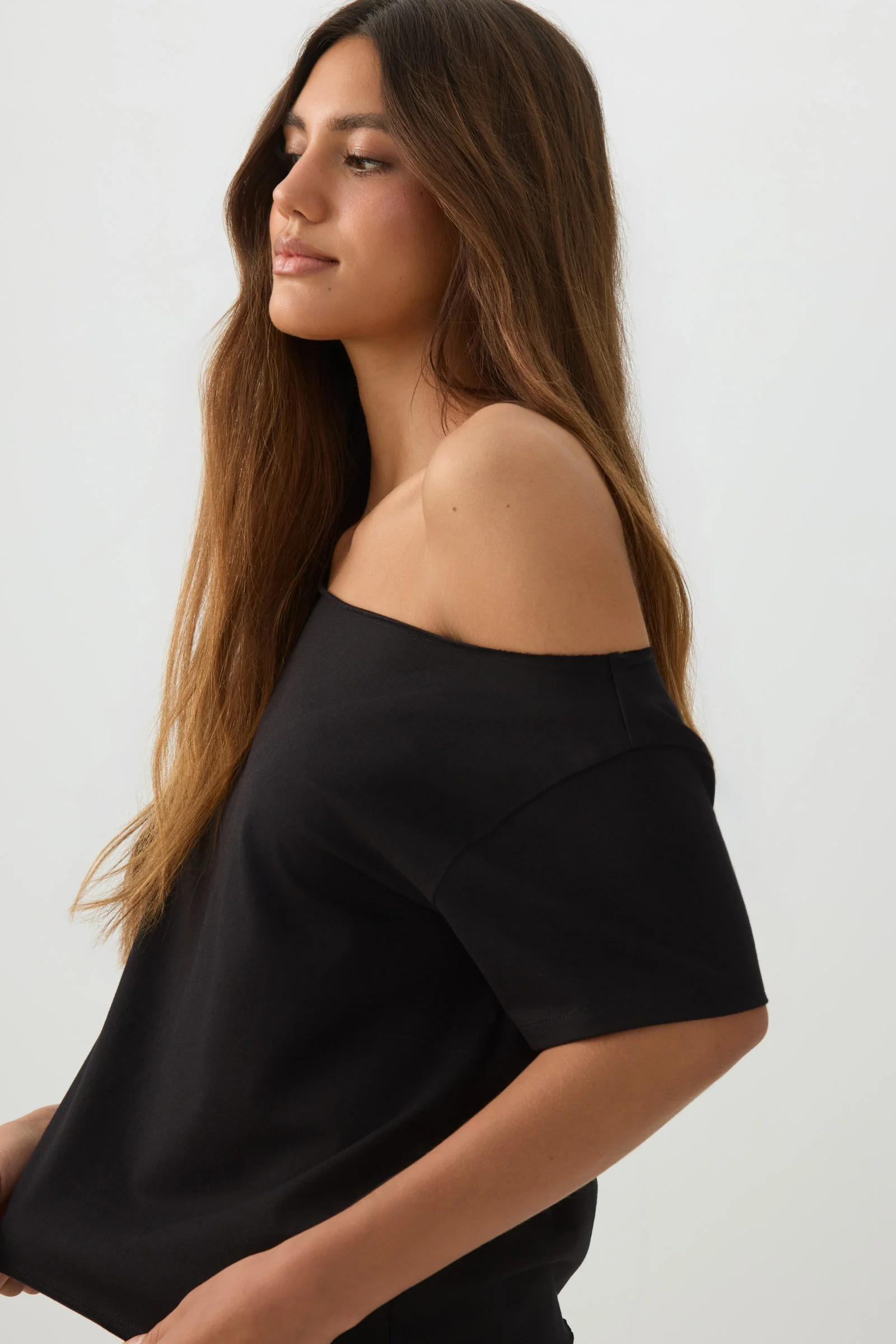 Jersey Off-Shoulder T-Shirt - Image 2