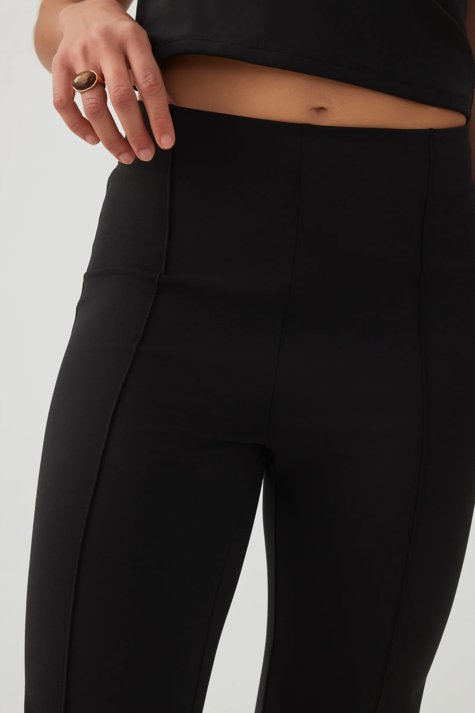 Knit Flare Leggings with Pintuck - Image 3