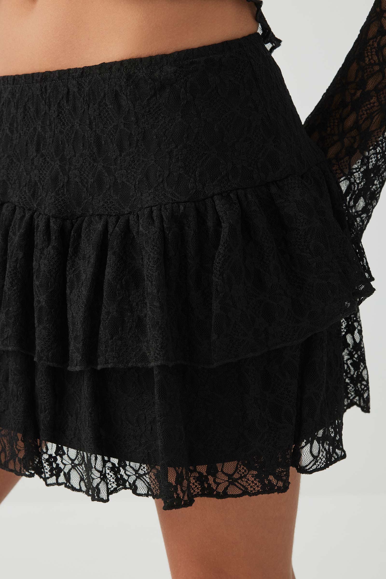 Lace Tiered Micro Skirt - Image 3