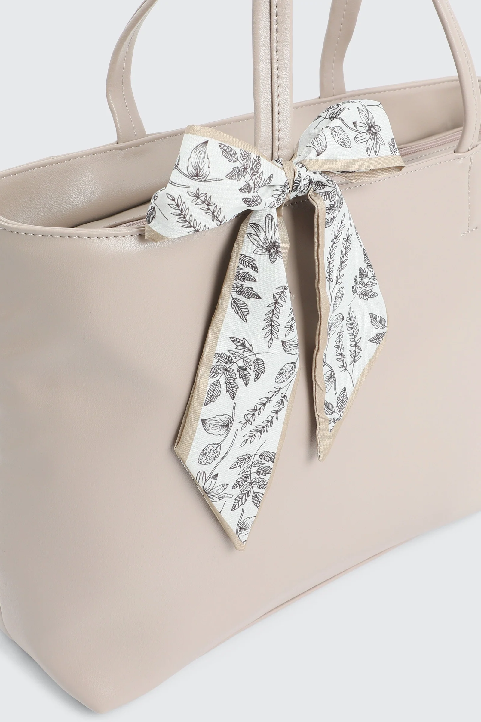 Large Tote with Scarf - Image 3