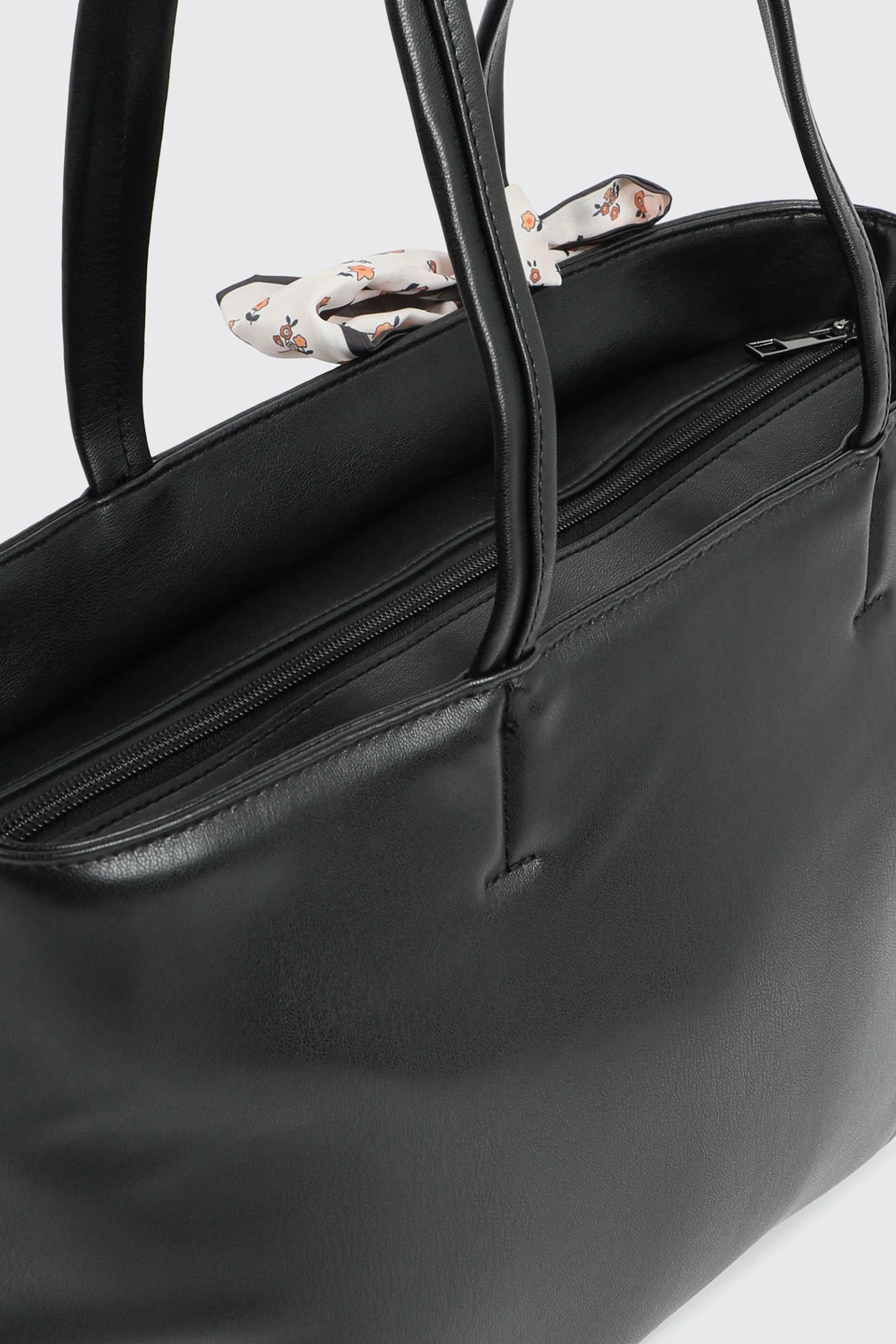 Large Tote with Scarf - Image 4