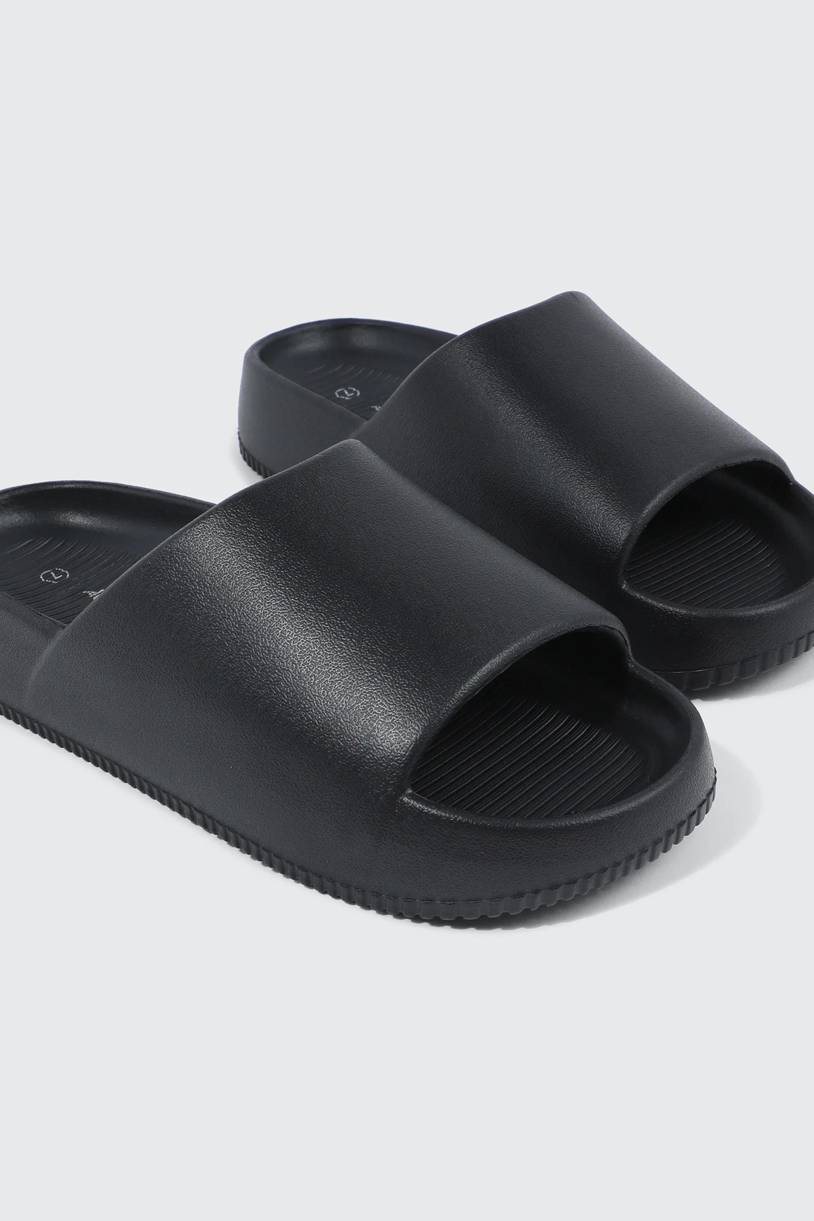 Lightweight Pool Slide Sandals - Image 2