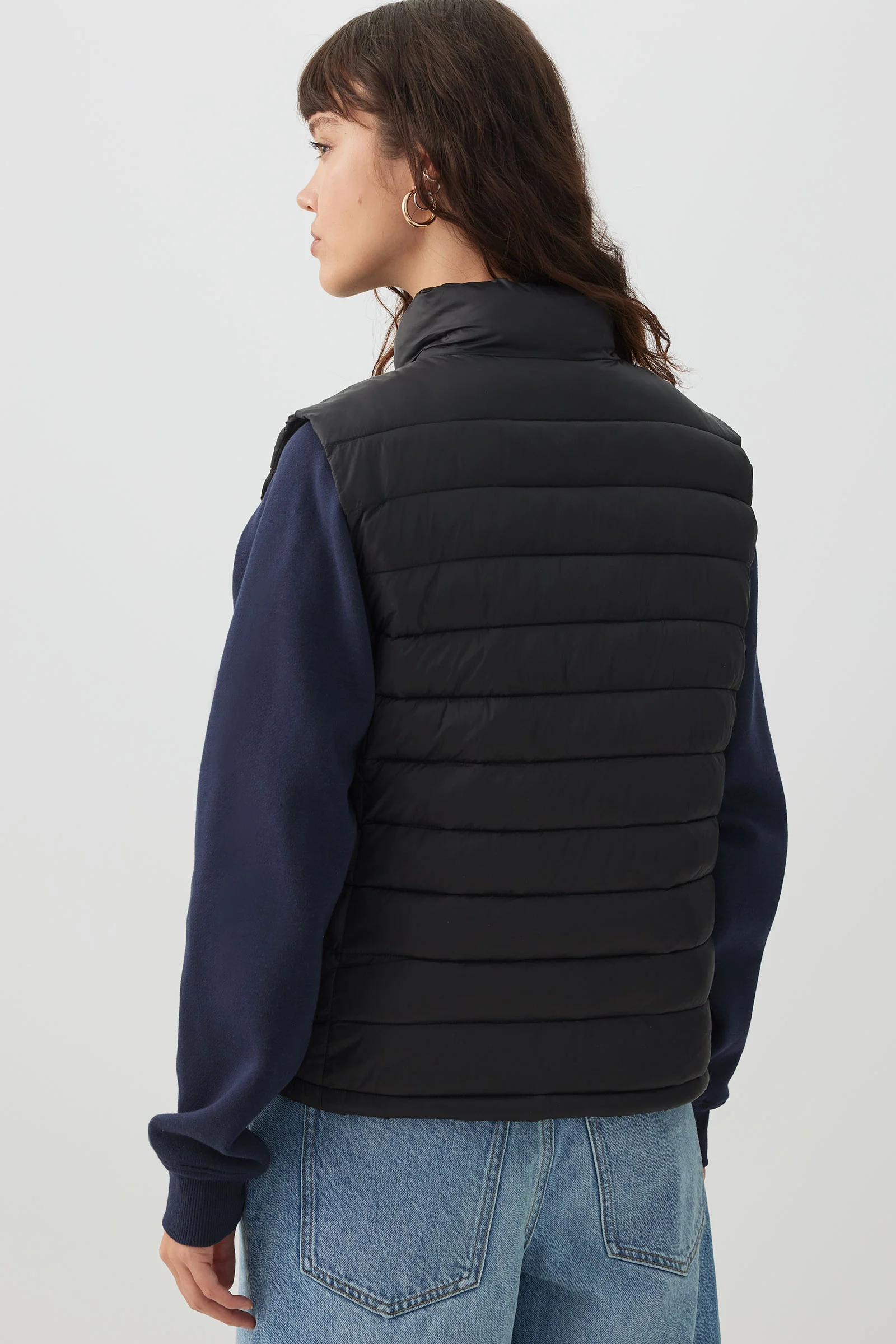 Lightweight Short Puffer Vest - Image 4