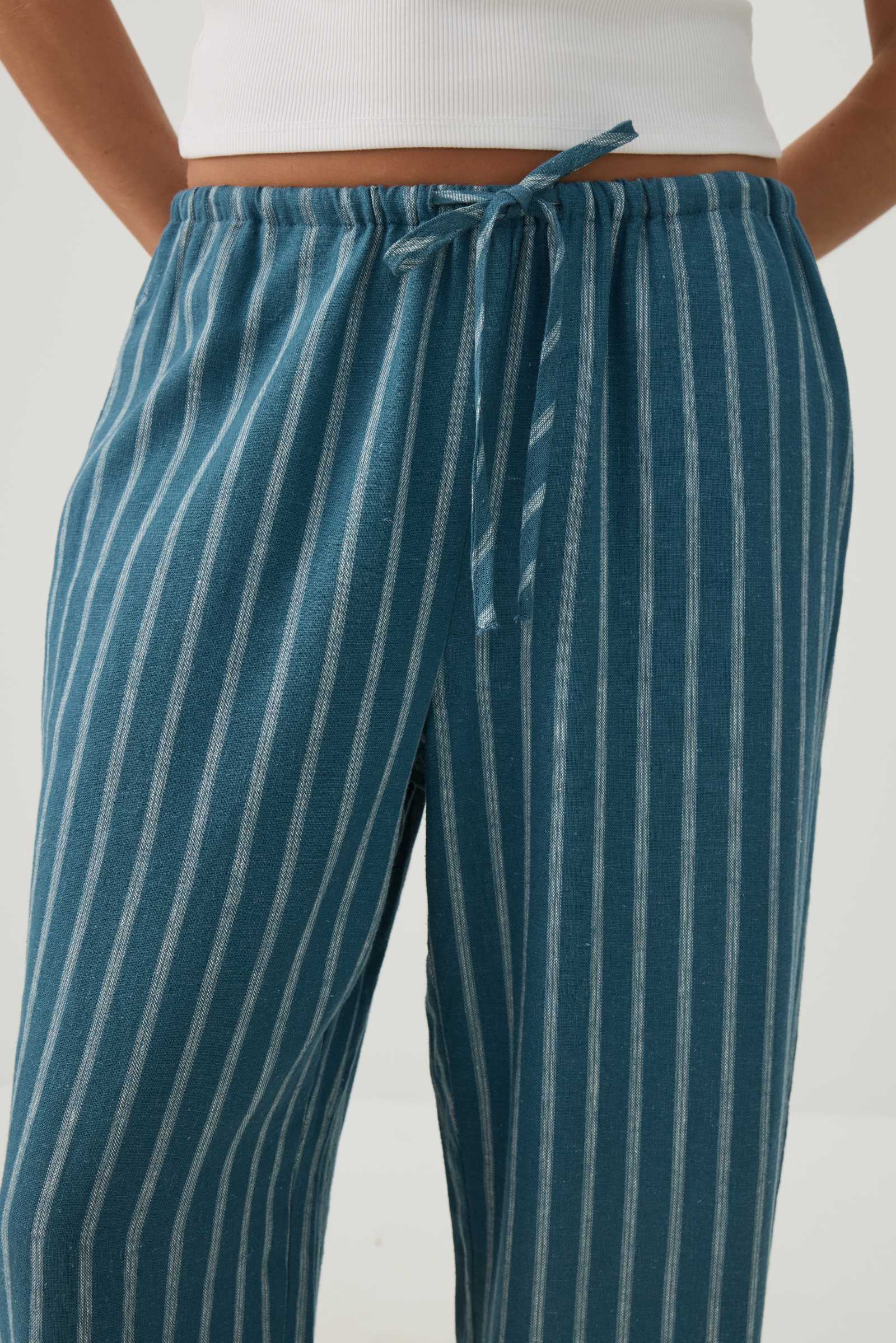 Linen Blend Wide Leg Pant with Tie Hem - Image 3