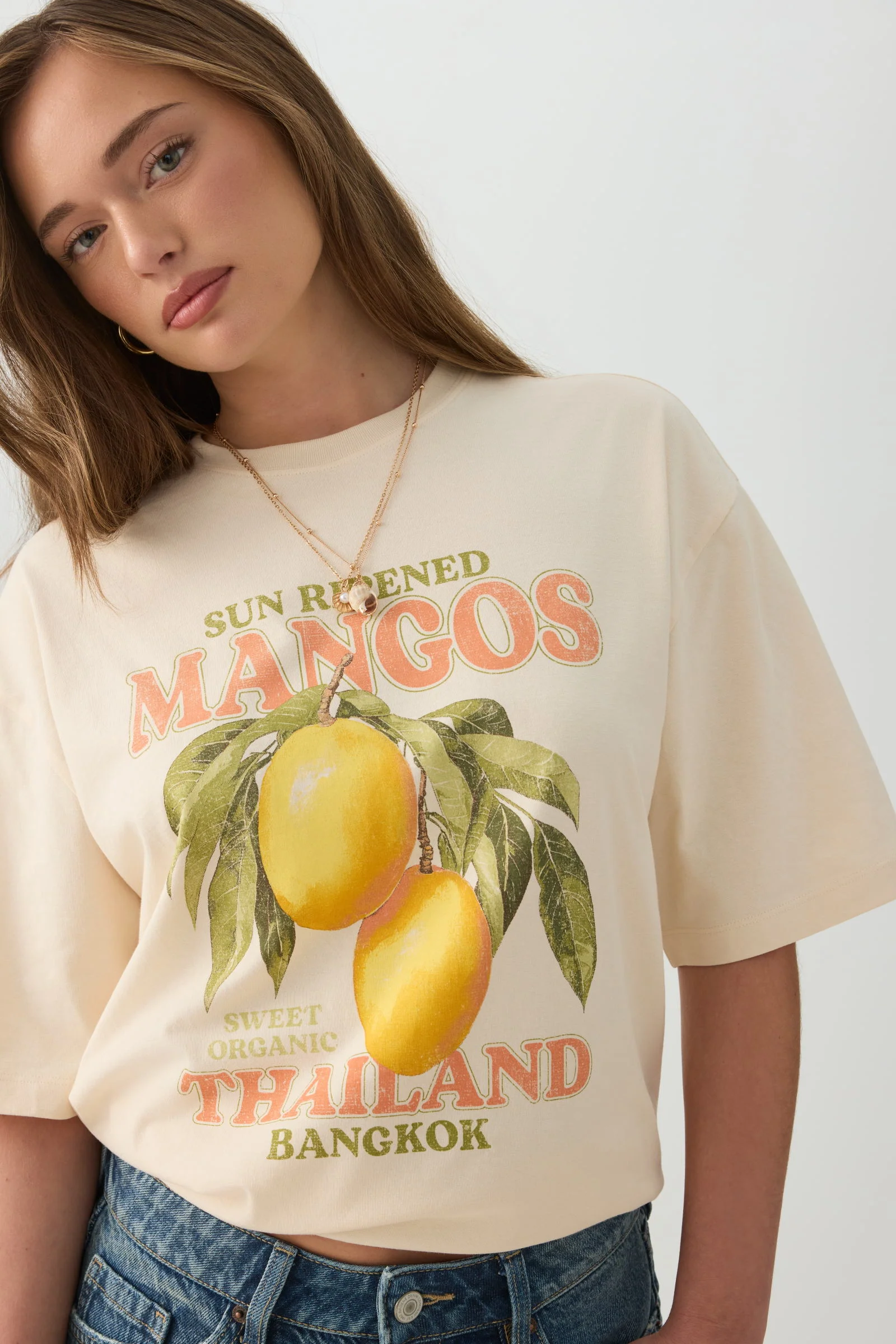 Long Oversized Graphic T-Shirt - Image 3