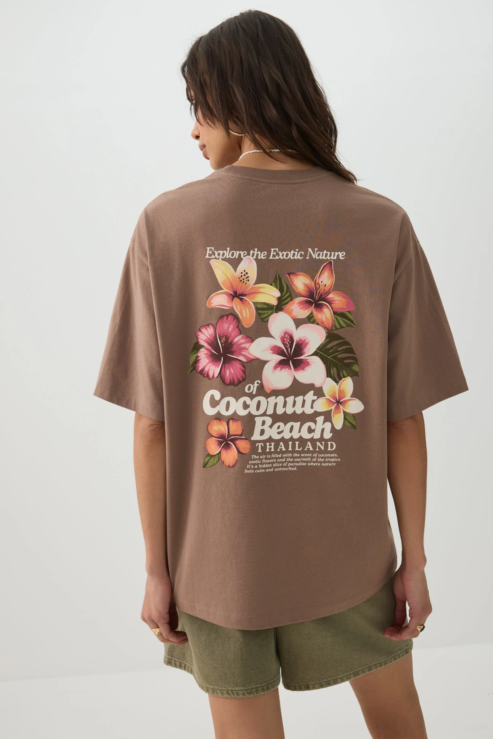 Long Oversized Graphic T-Shirt - Image 4