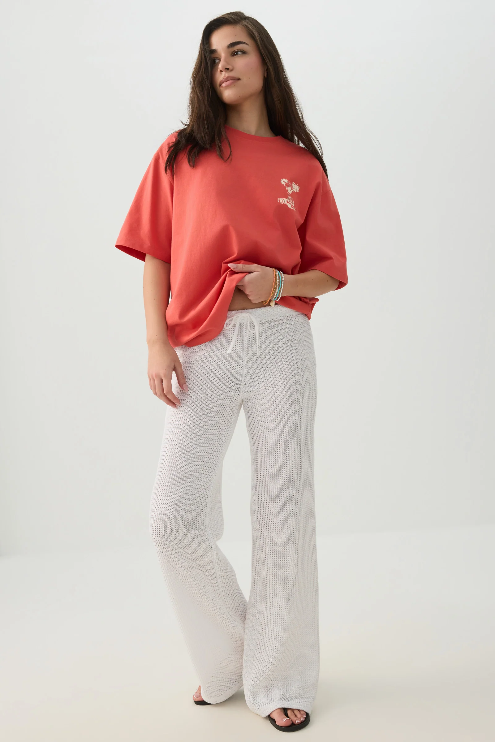 Long Oversized Graphic T-Shirt - Image 3