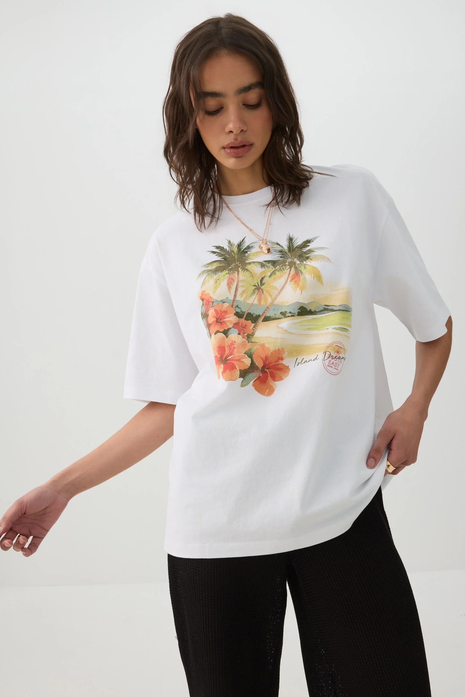 Long Oversized Graphic T-Shirt - Image 2