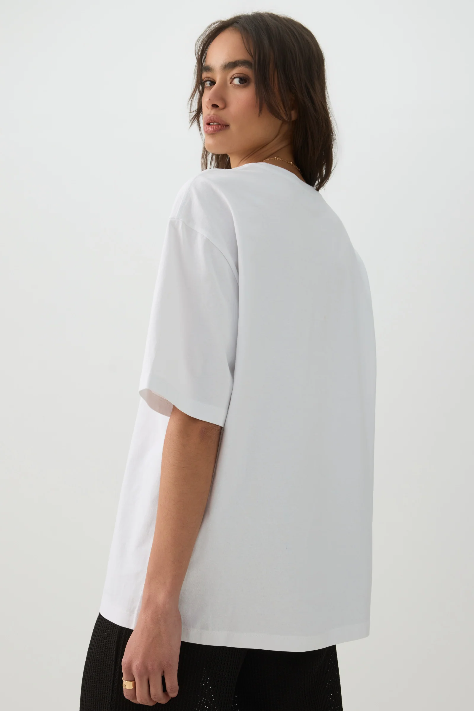 Long Oversized Graphic T-Shirt - Image 5