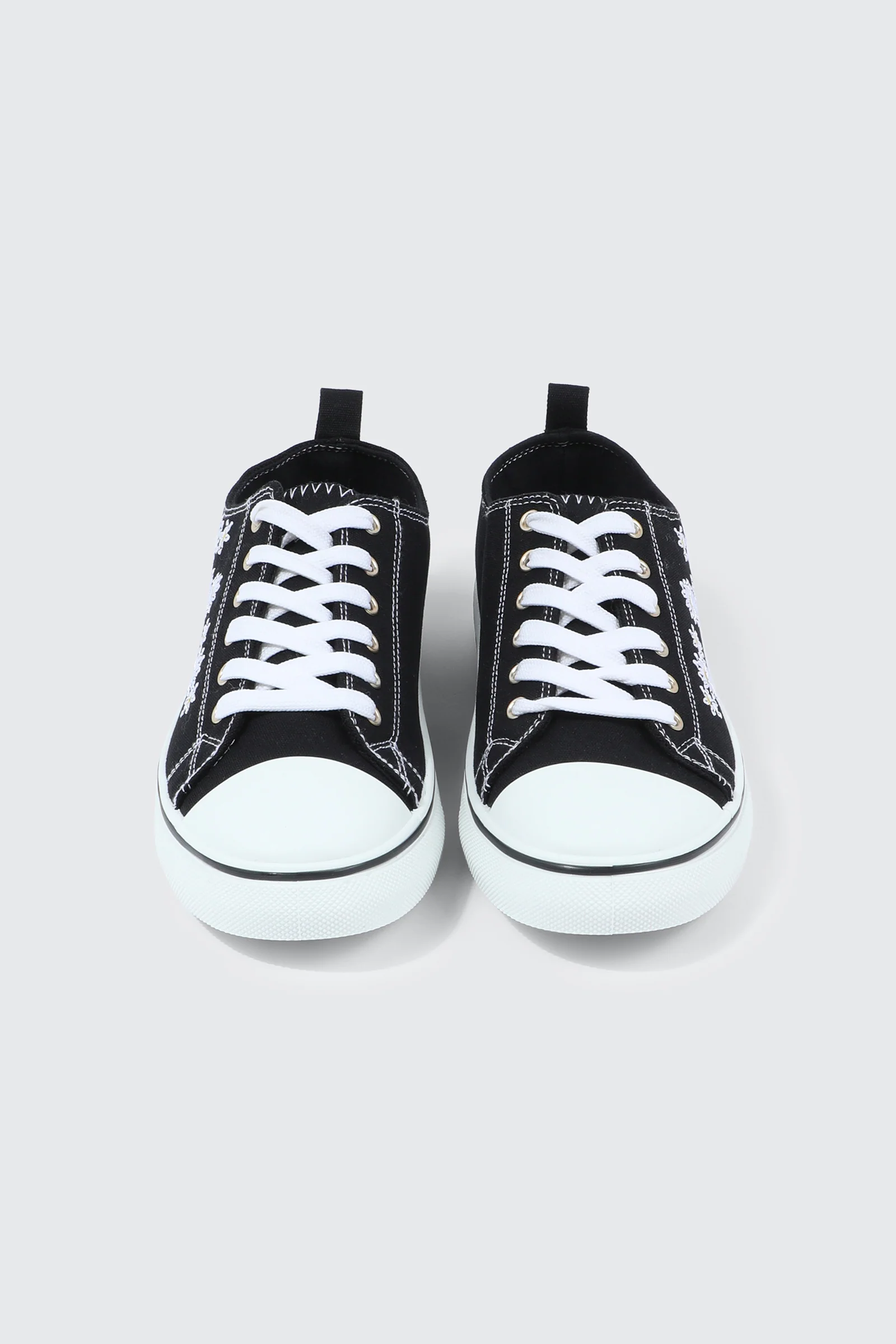 Low Top Canvas Sneakers - Image 4