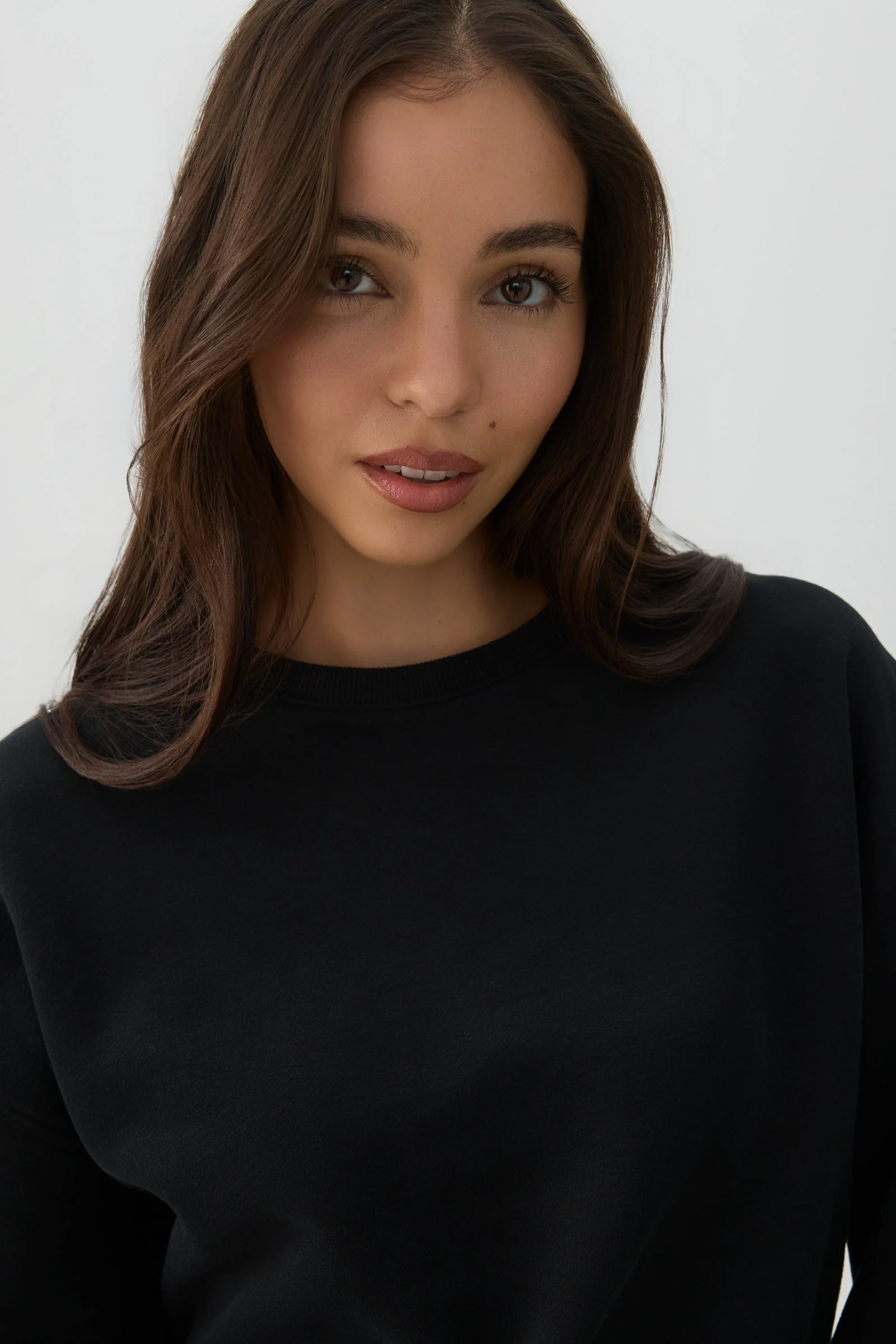MADESOFT™ Fleece Crew Neck Sweatshirt - Image 3