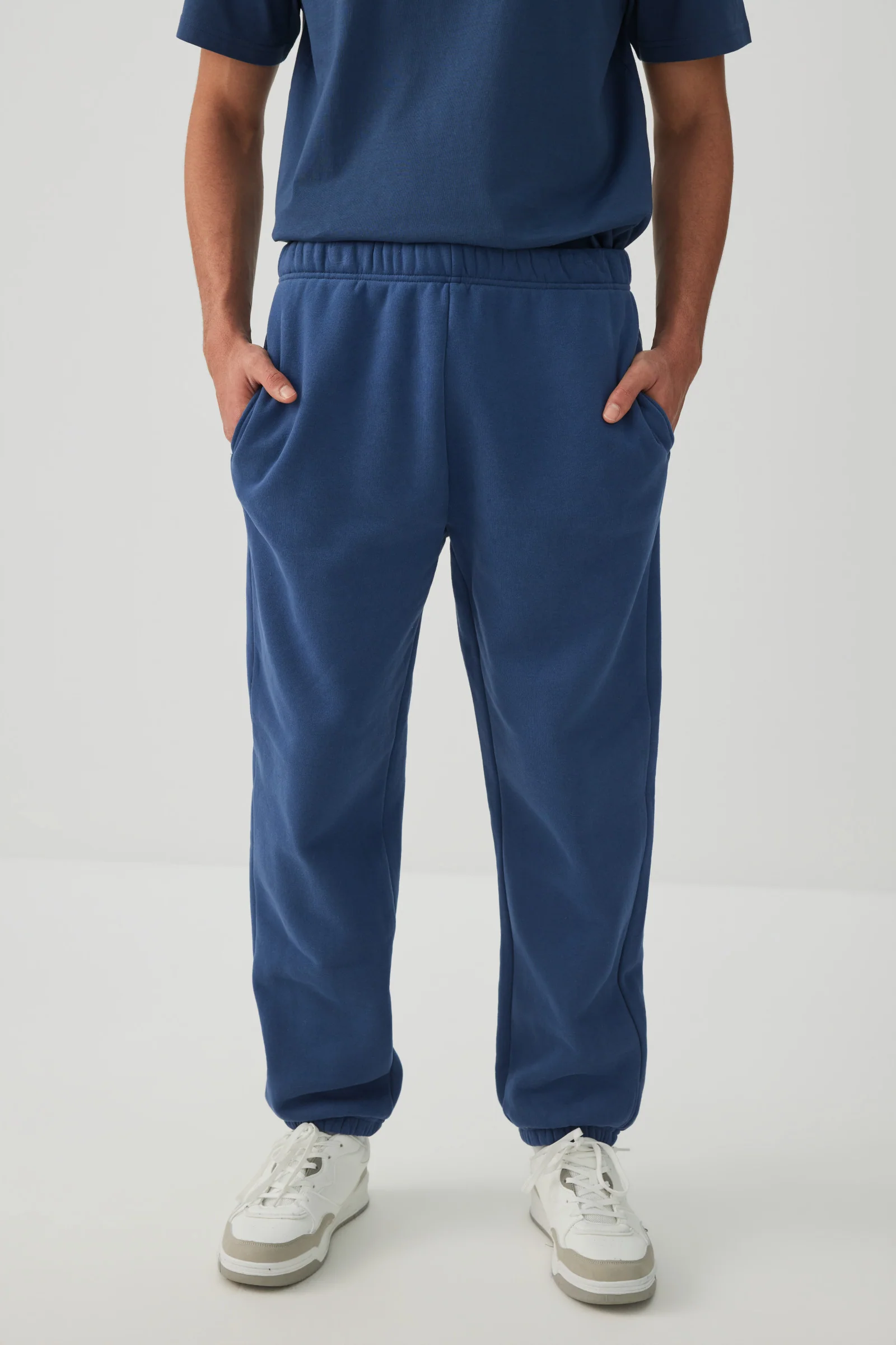 MADESOFT™ Fleece Sweatpants - Image 3
