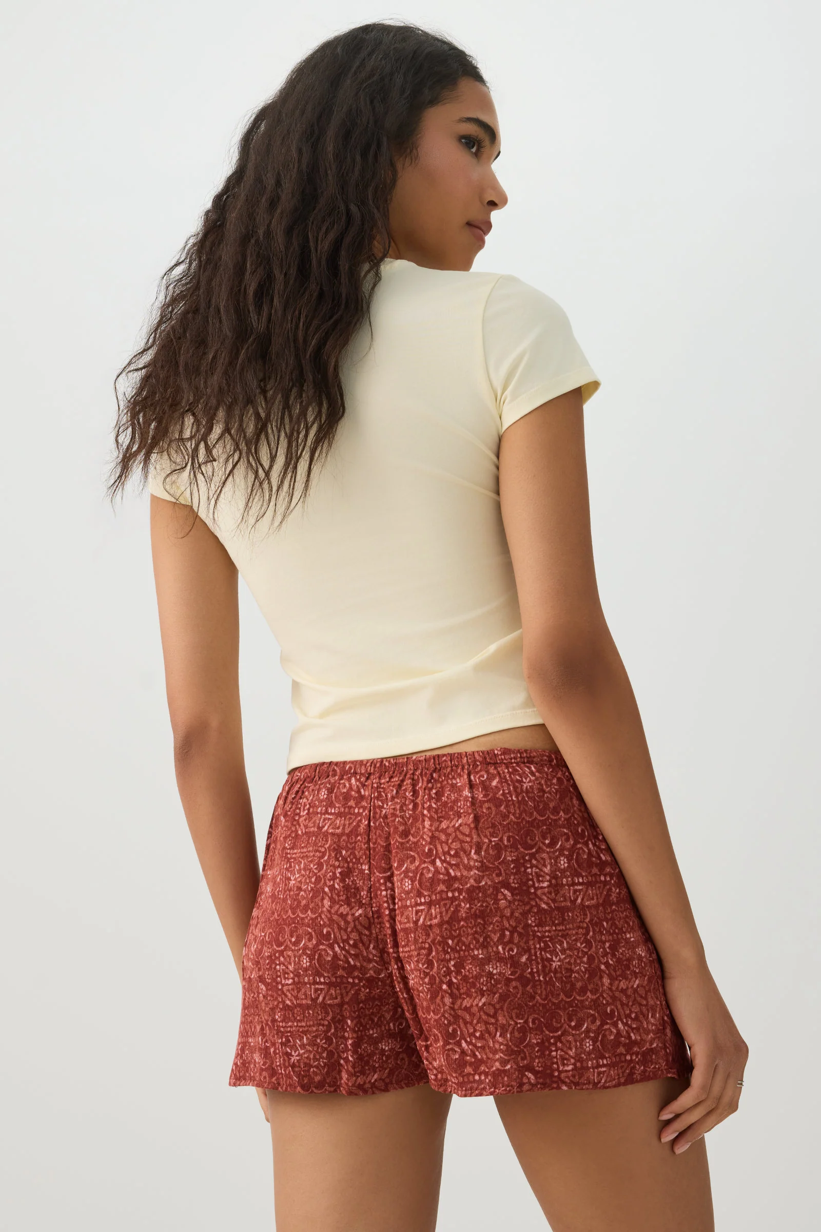 Mid Rise Crinkle Midi Inseam Shorts - Image 4