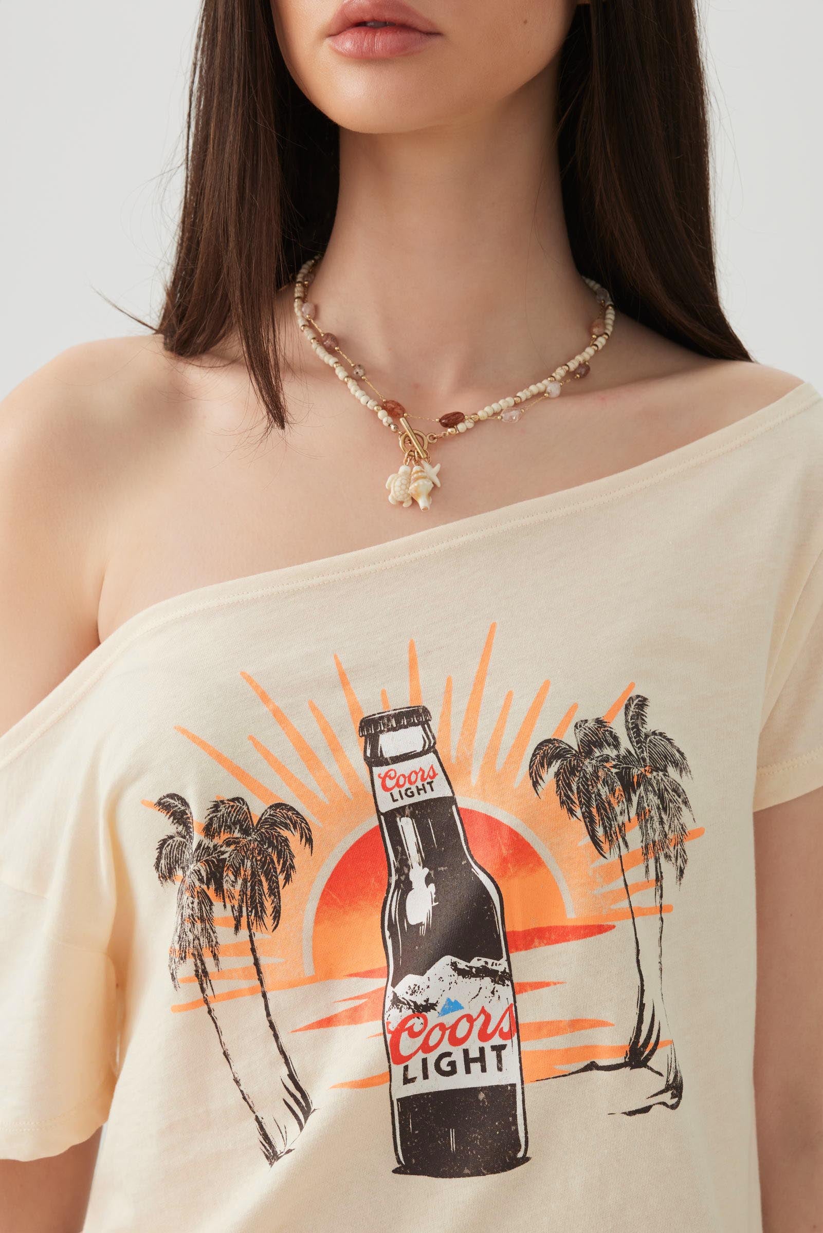 Off Shoulder Crop Graphic T-shirt - Image 3