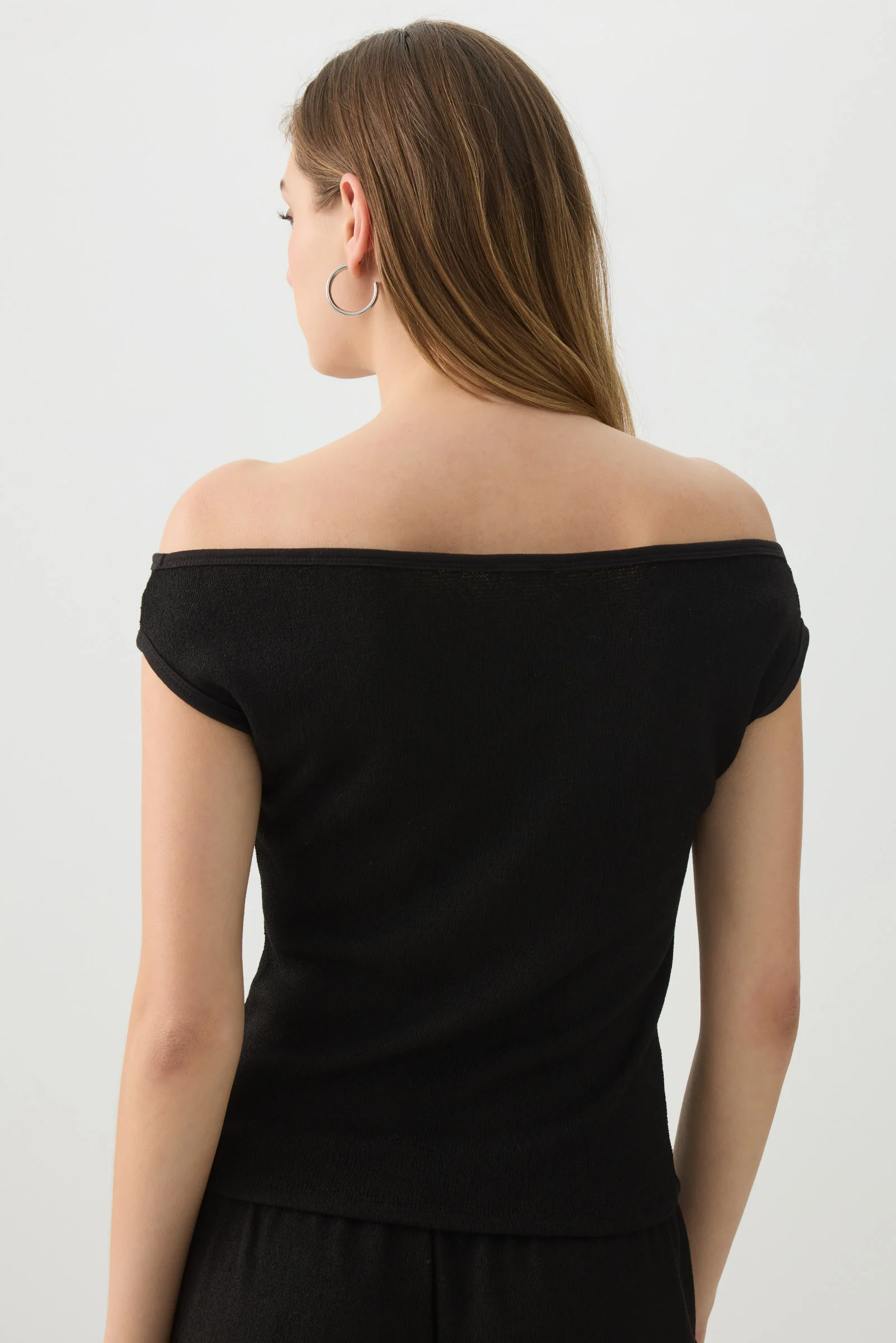 Off Shoulder Knit Top - Image 4