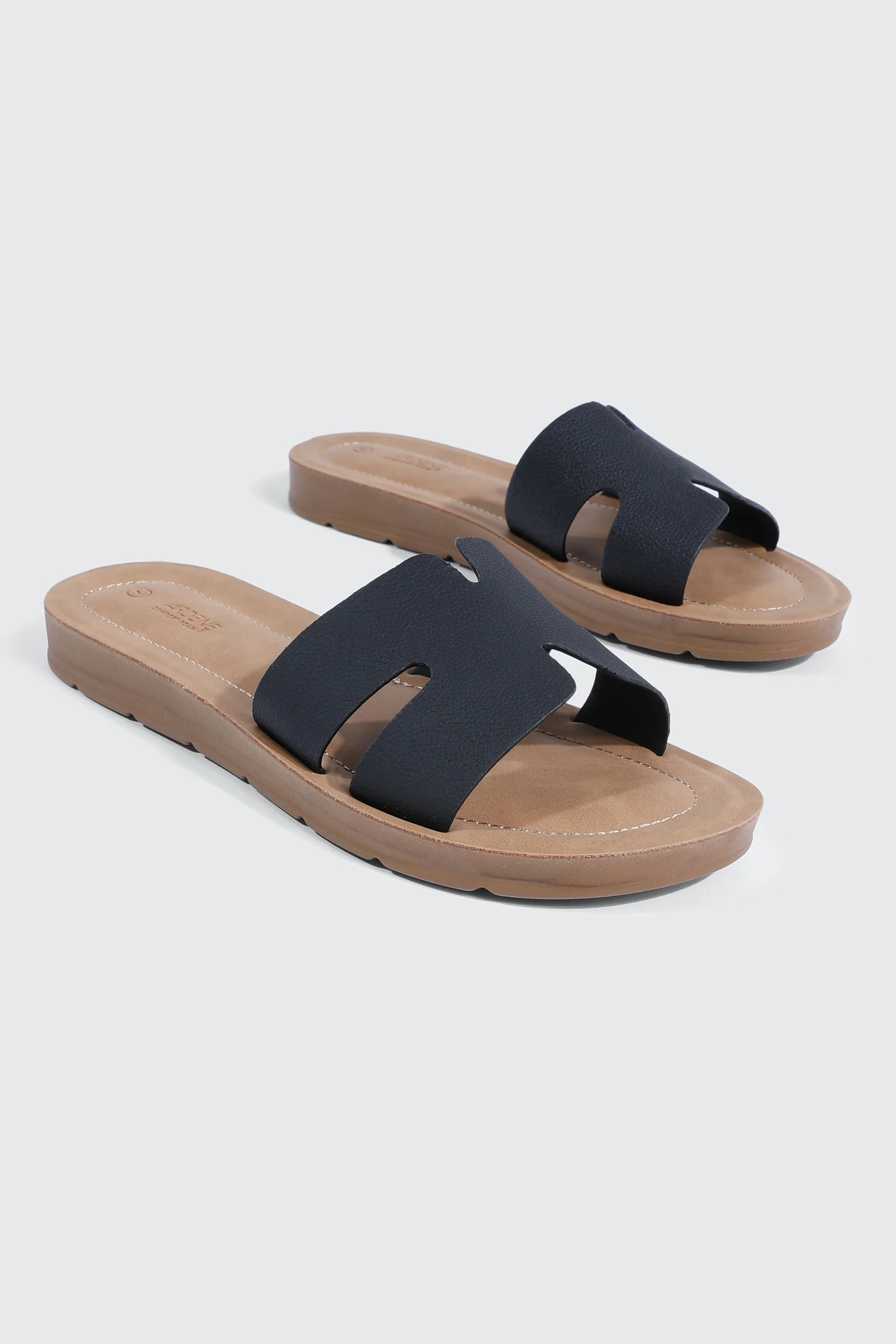 One Band Flat Sandals - Image 2