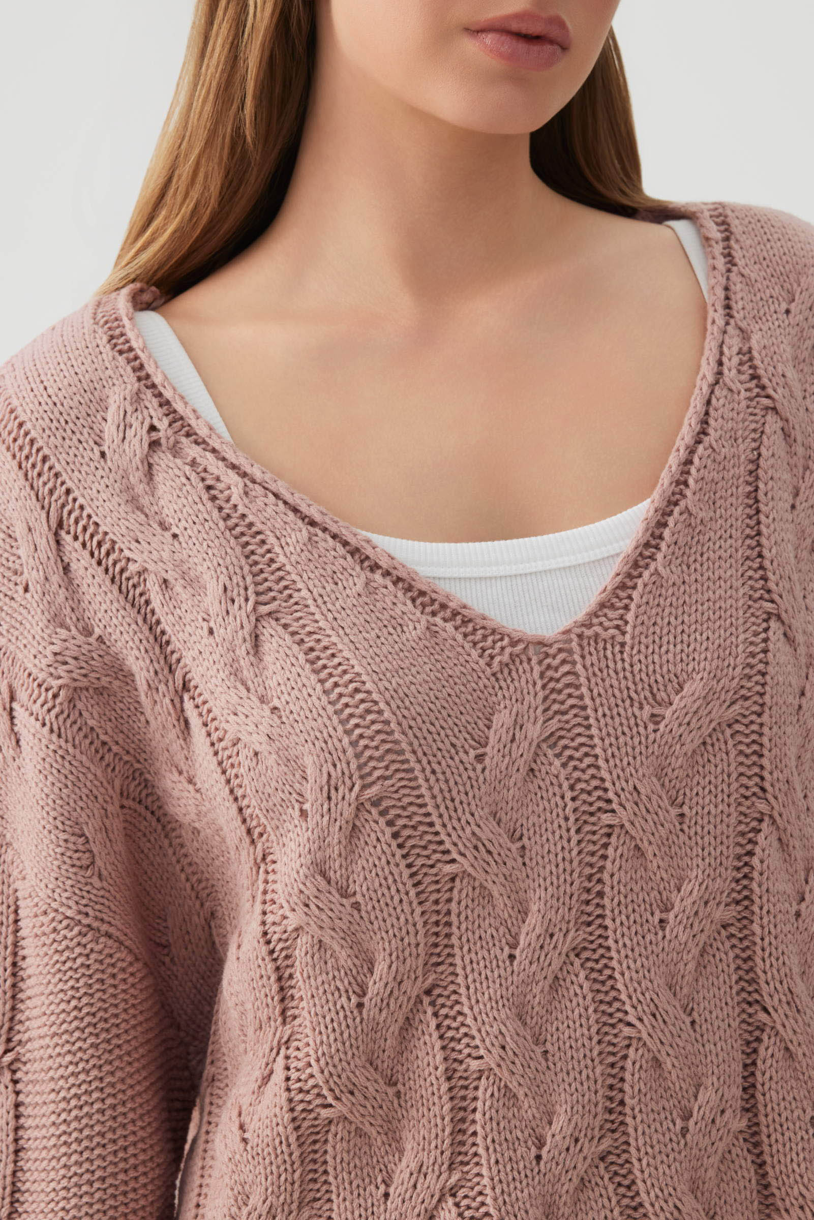 Oversized Cable Knit V-Neck Sweater - Image 3