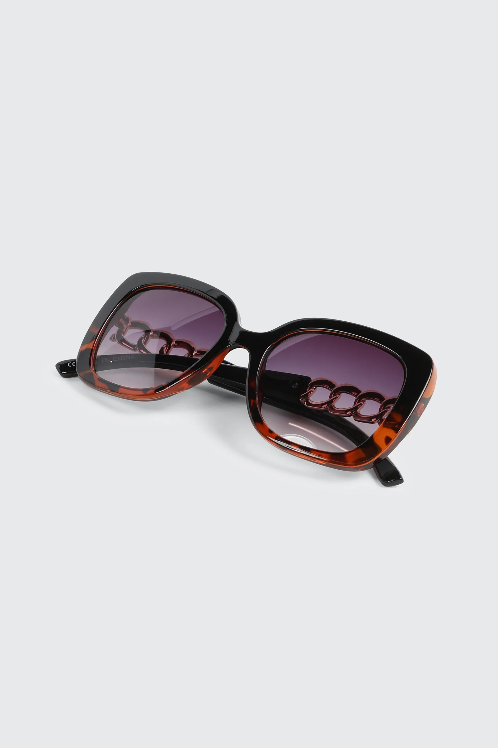 Oversized Oval Sunglasses - Image 4